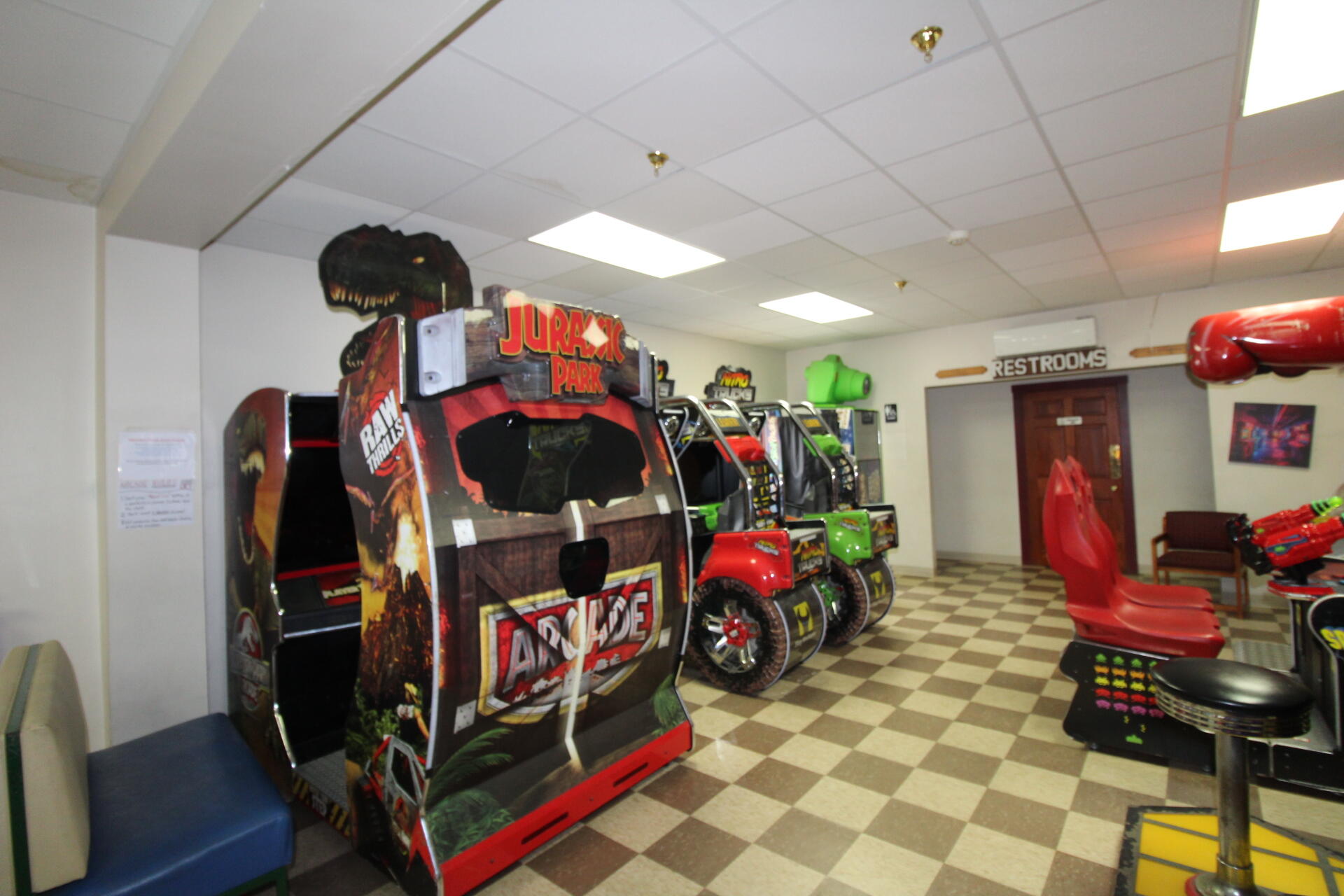 main property photo 28