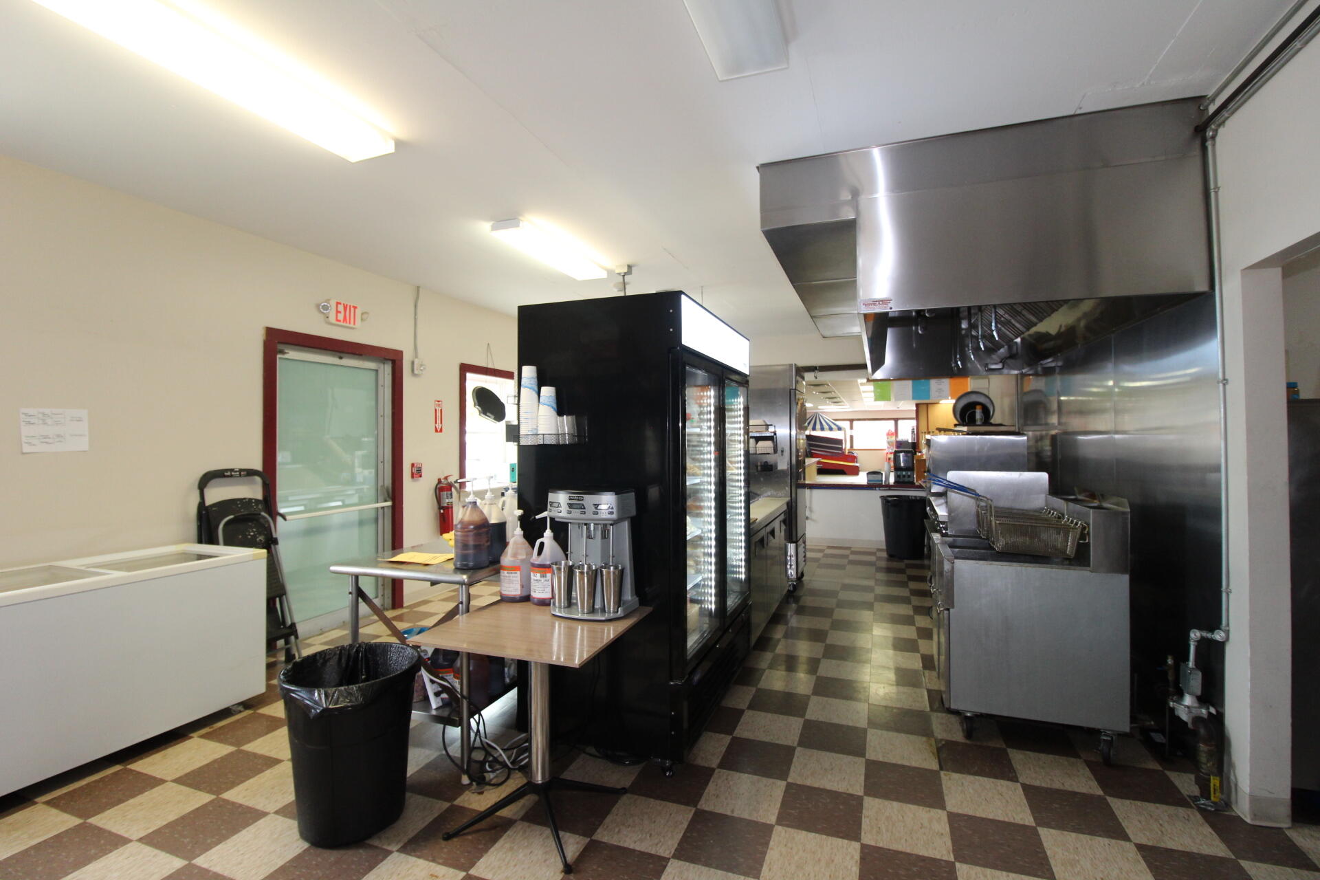 main property photo 37