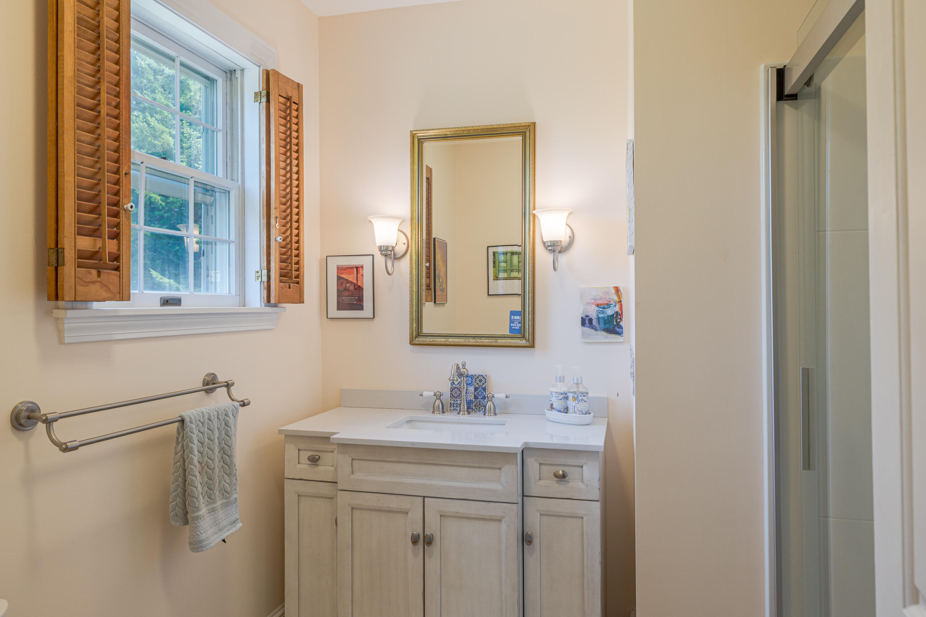 main property photo 78