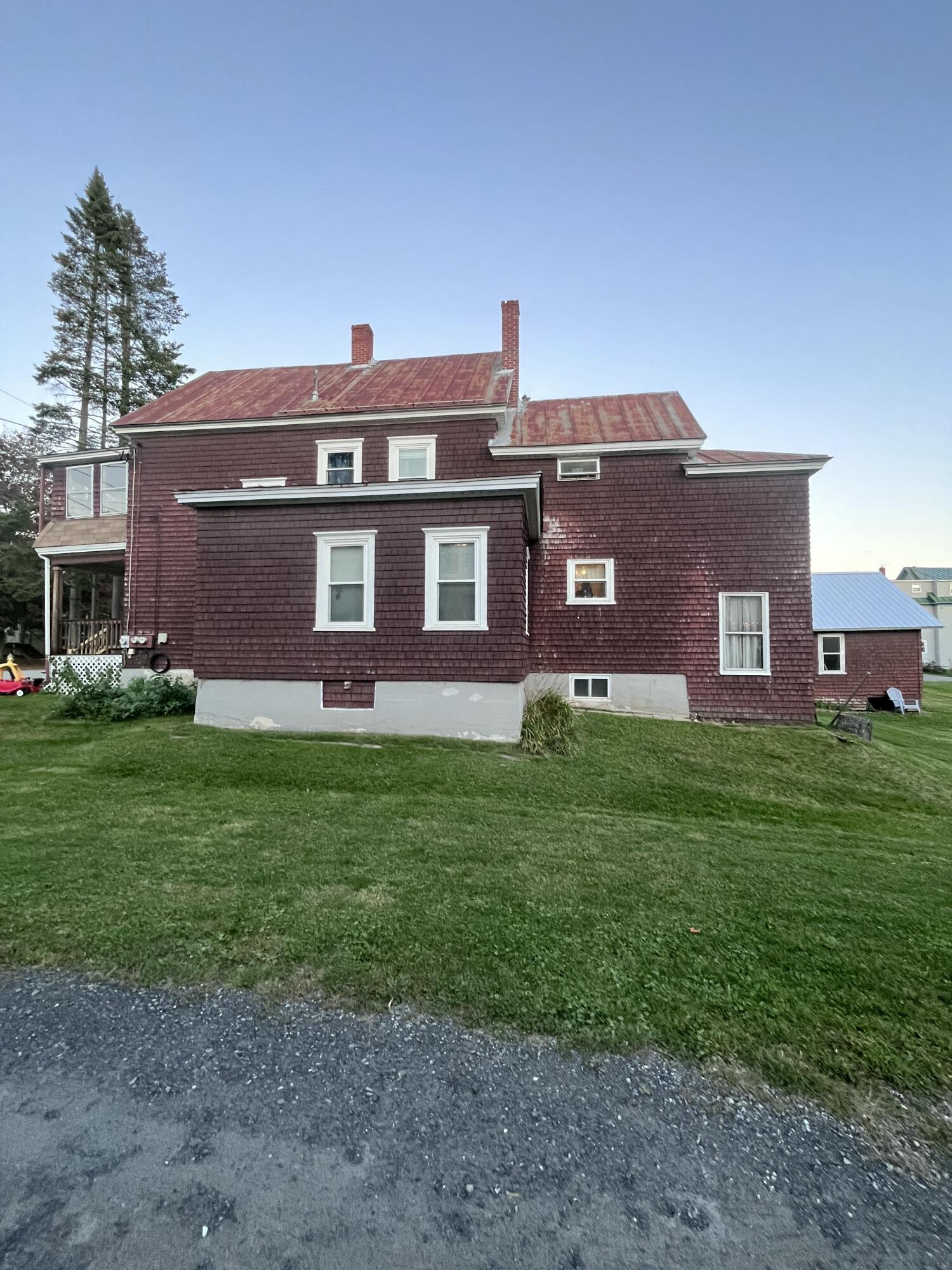 main property photo 4
