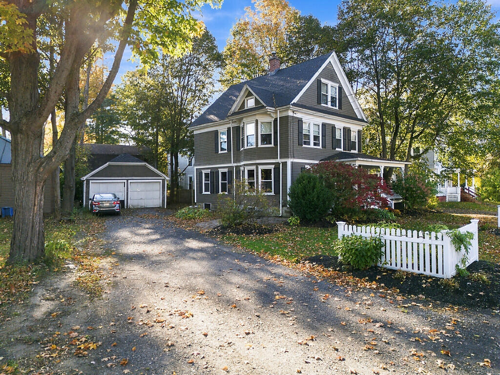 main property photo 51