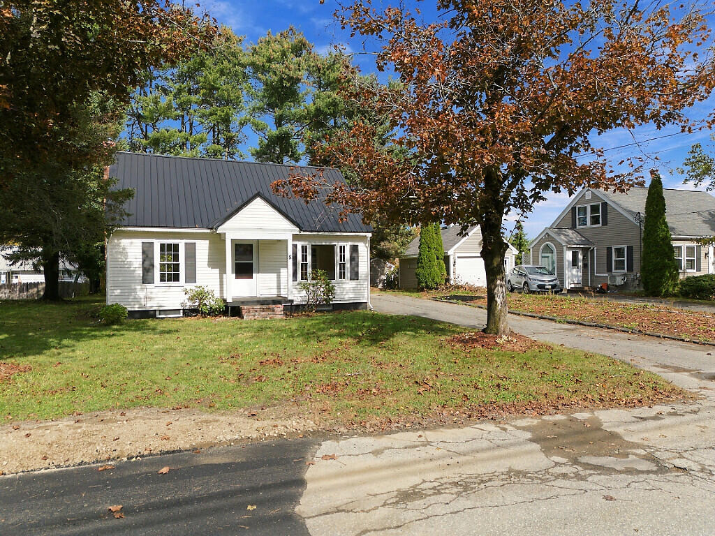main property photo 9