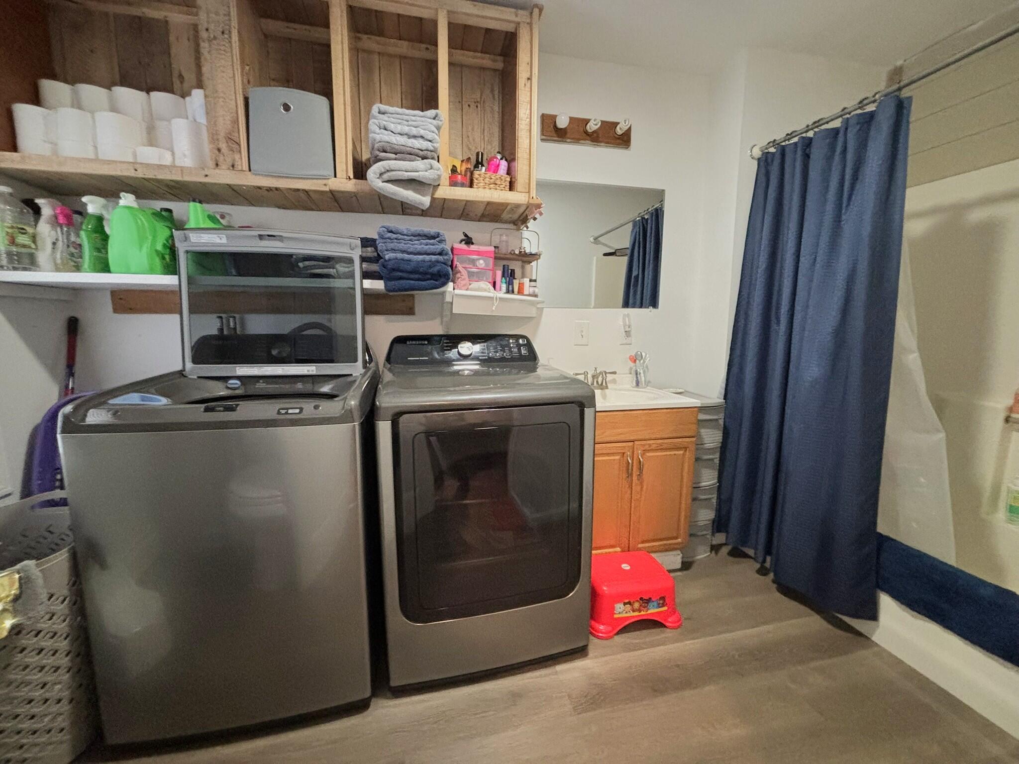main property photo 12