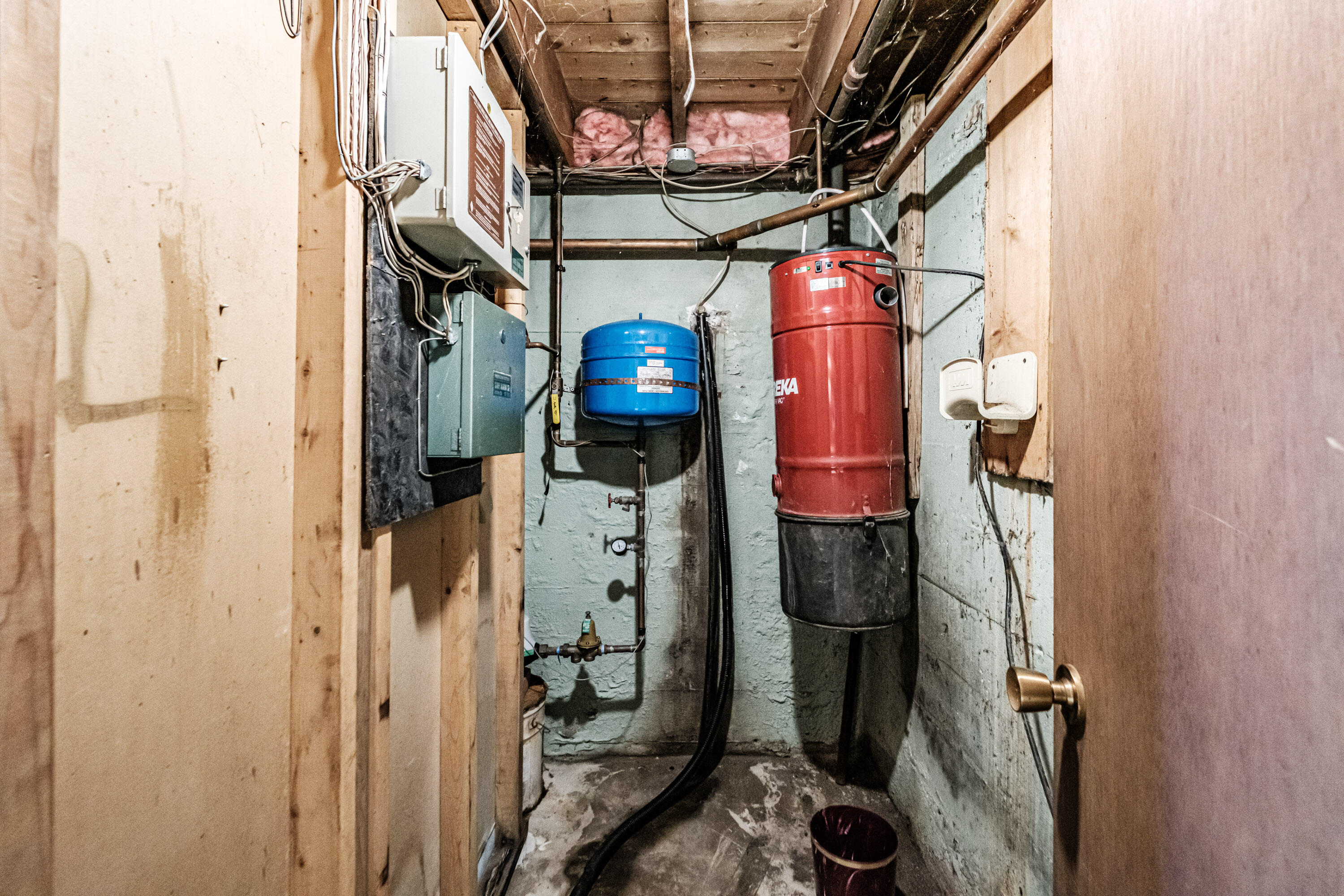 main property photo 60