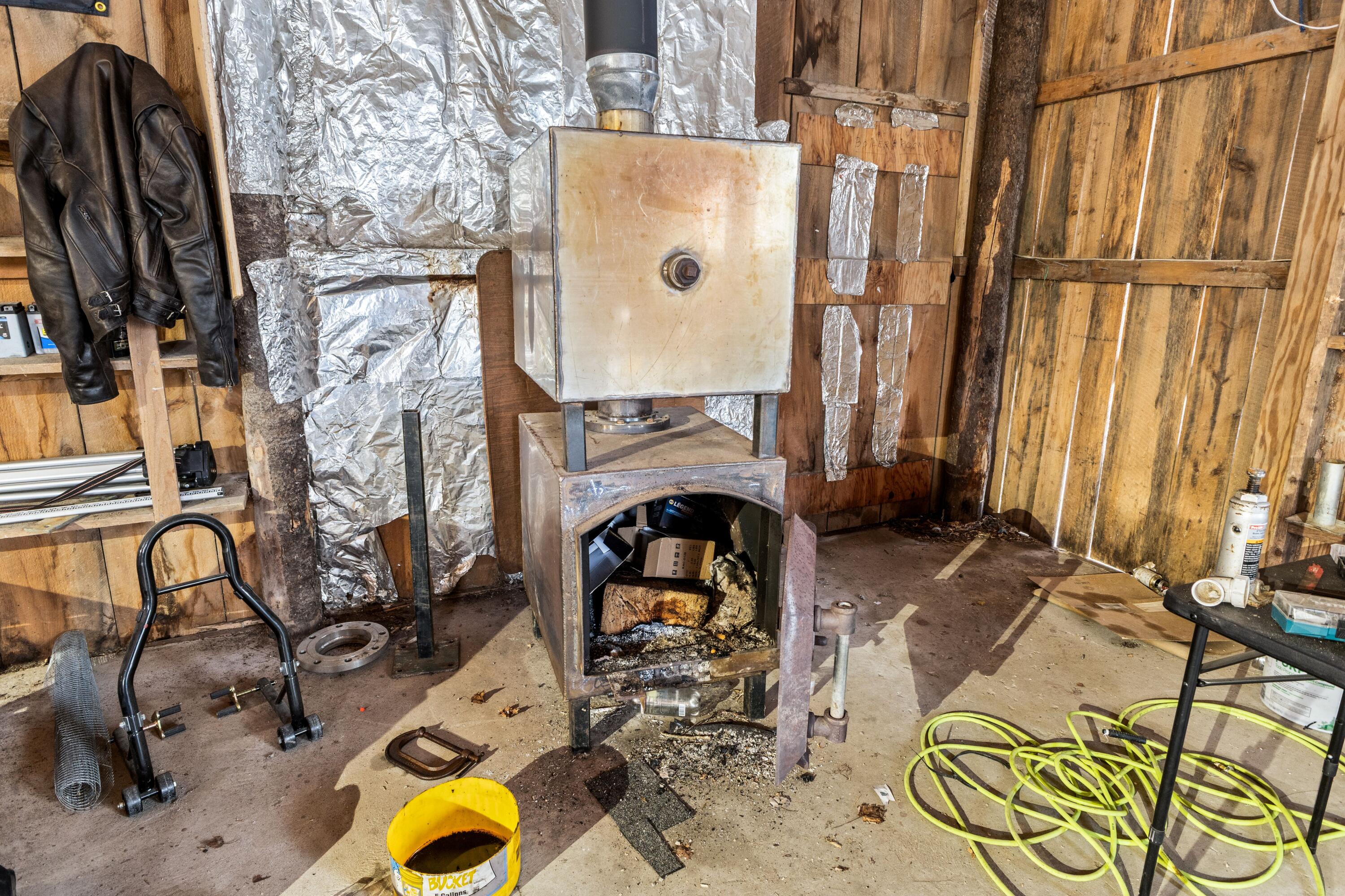 main property photo 13