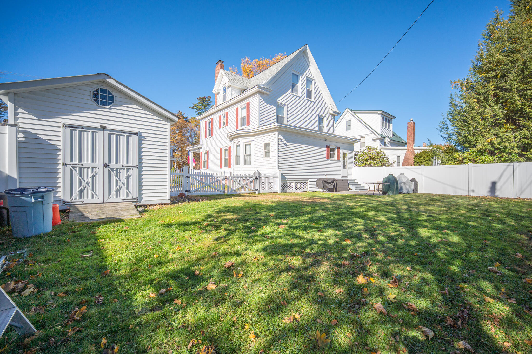 main property photo 31