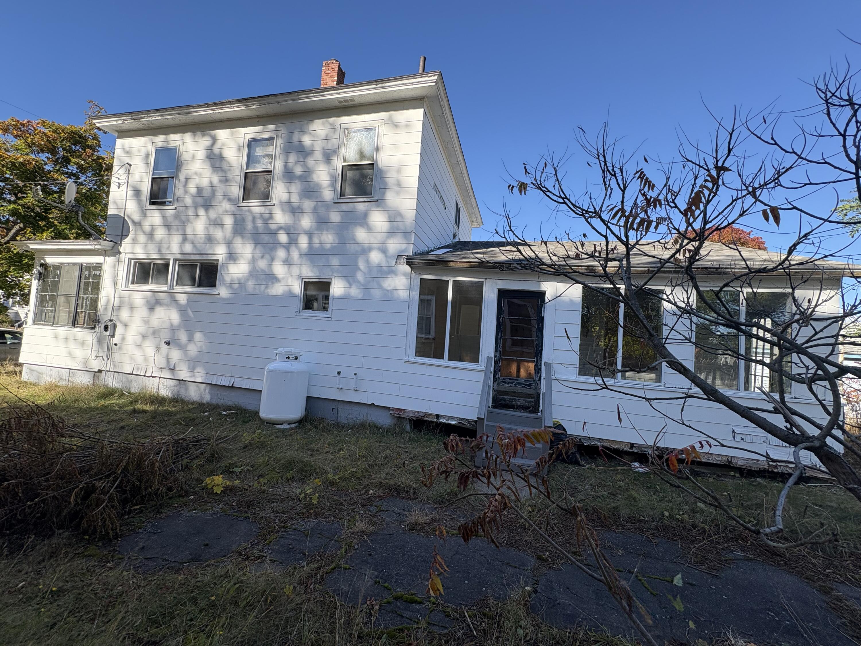 main property photo 40