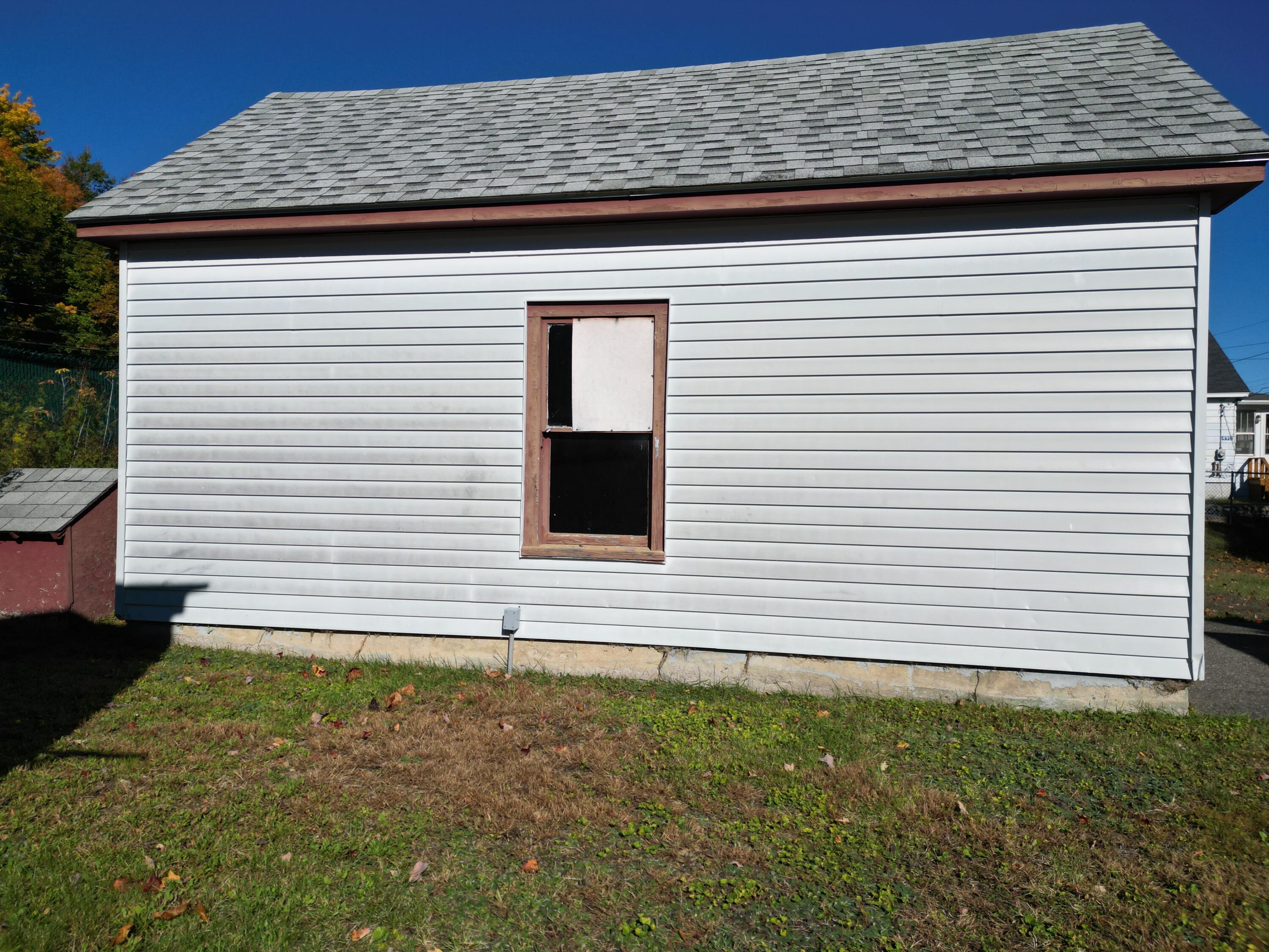 main property photo 42