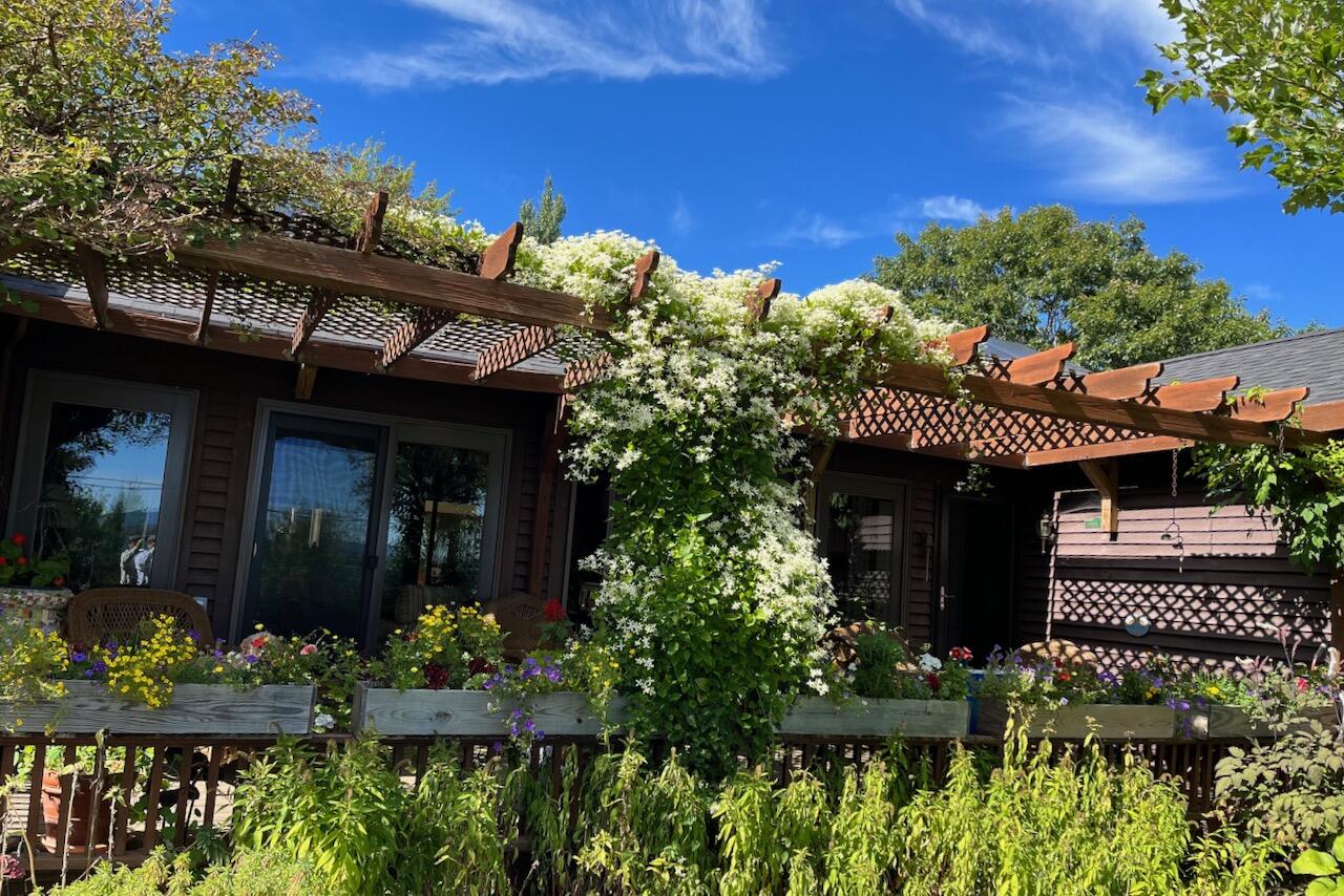 main property photo 74