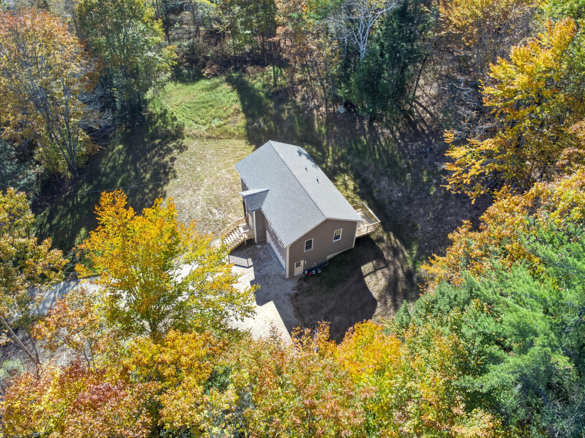 main property photo 40