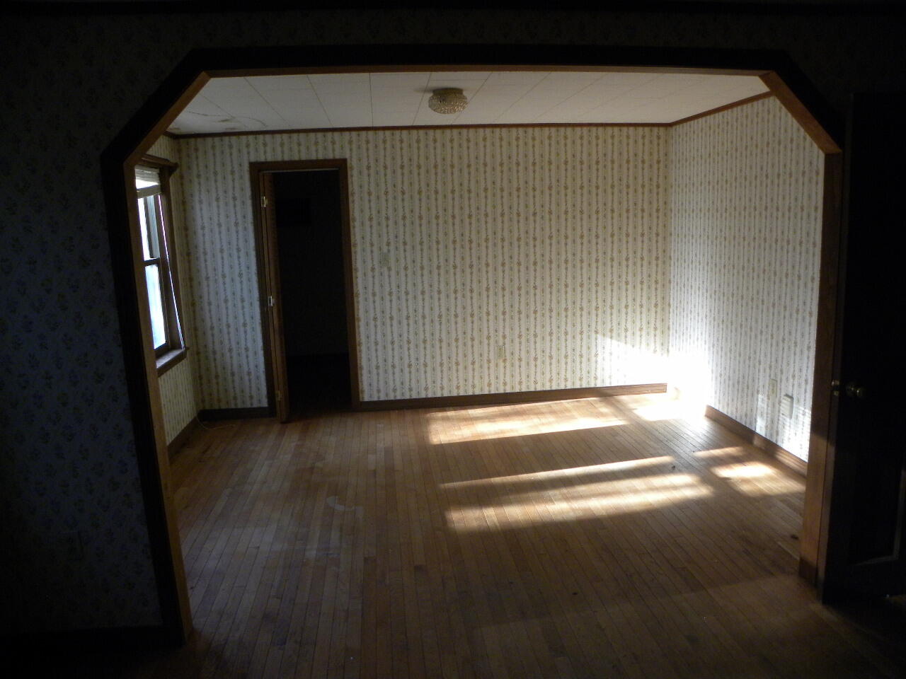 main property photo 34