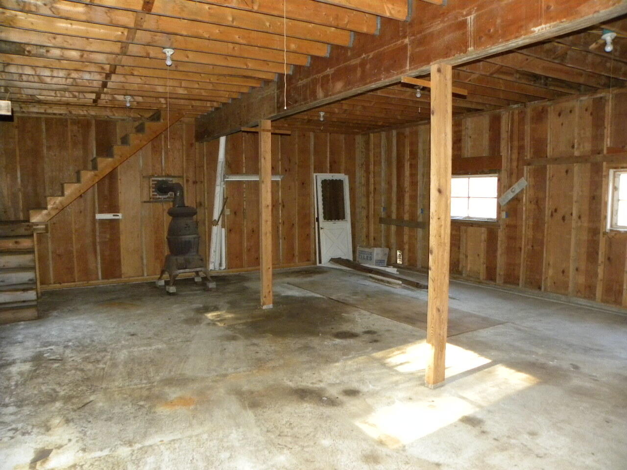 main property photo 42