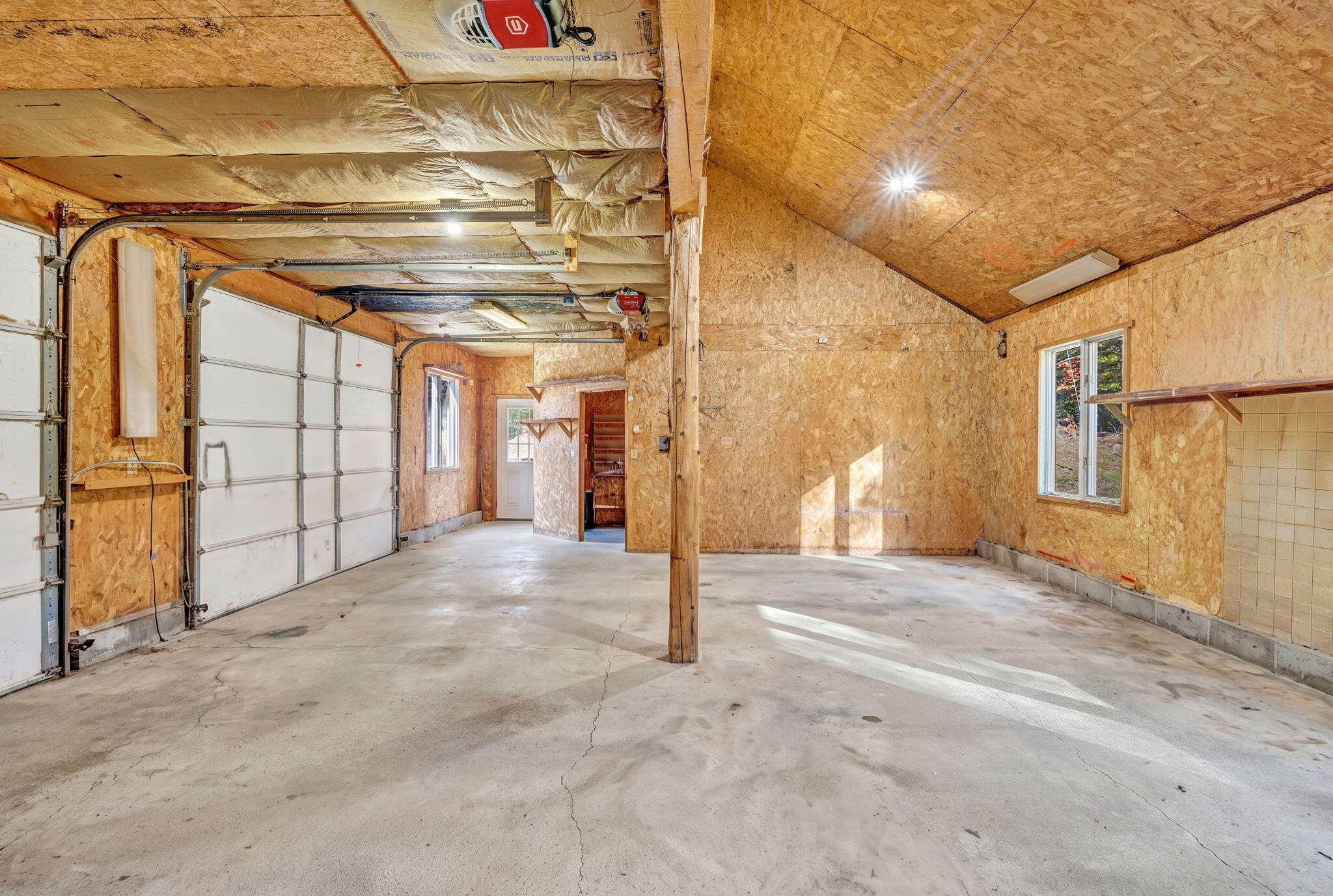 main property photo 74