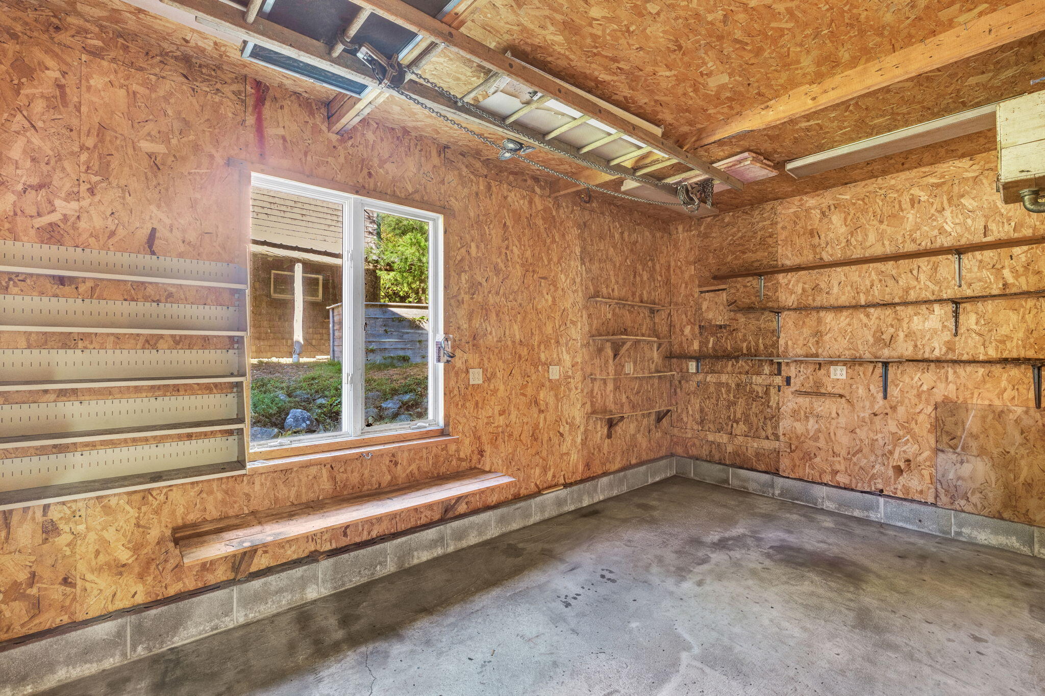 main property photo 75