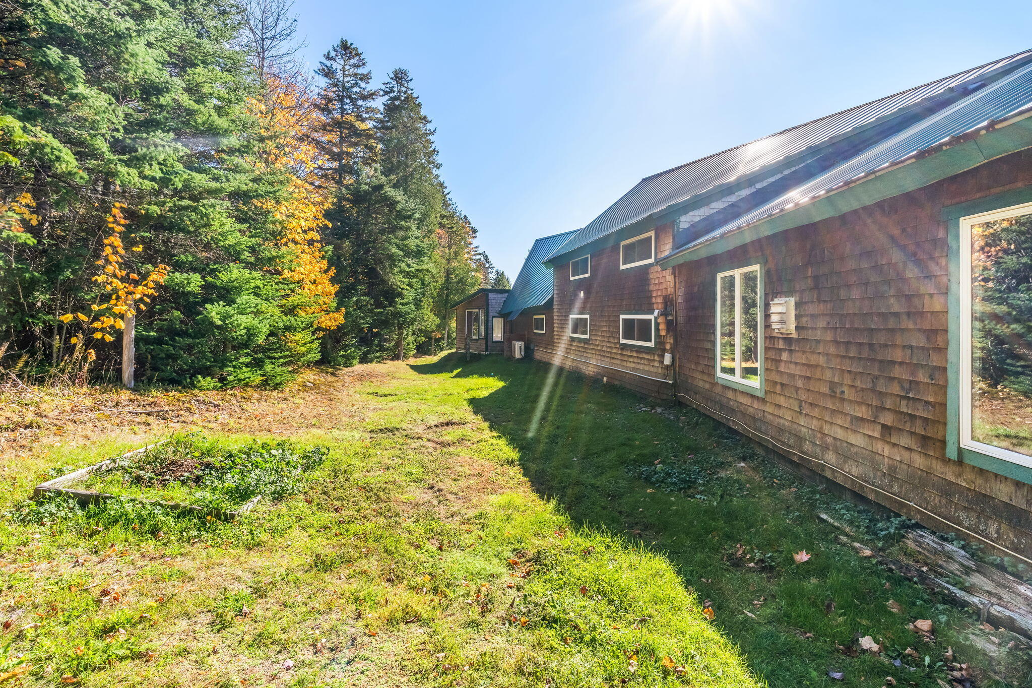 main property photo 78