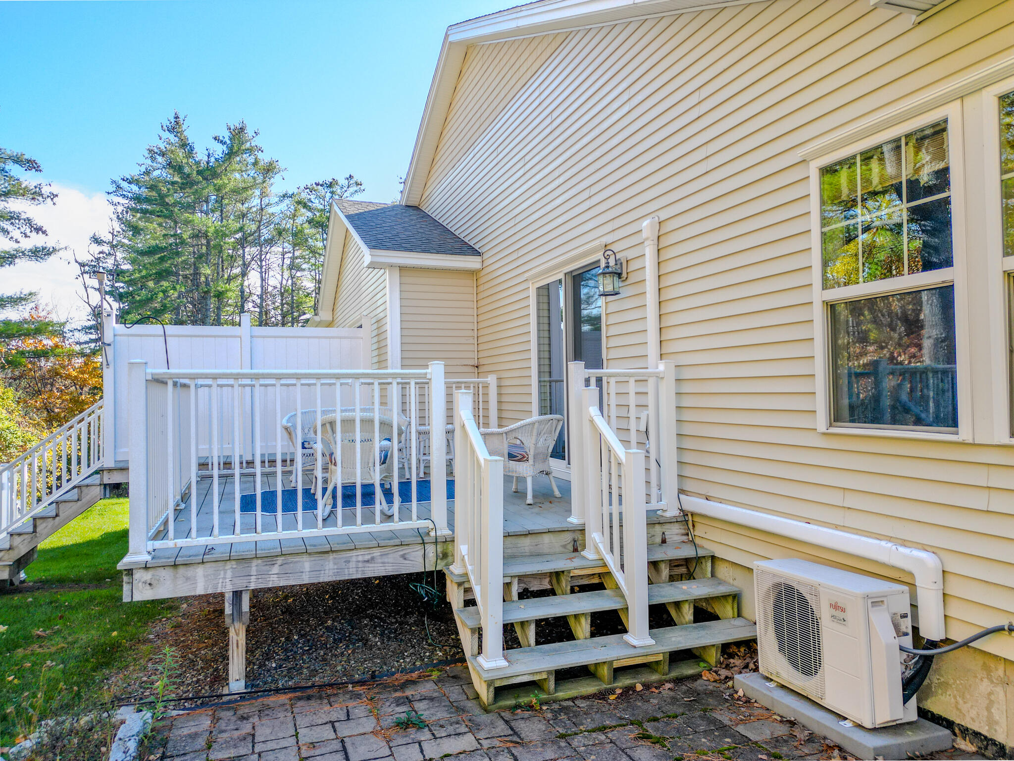 main property photo 40
