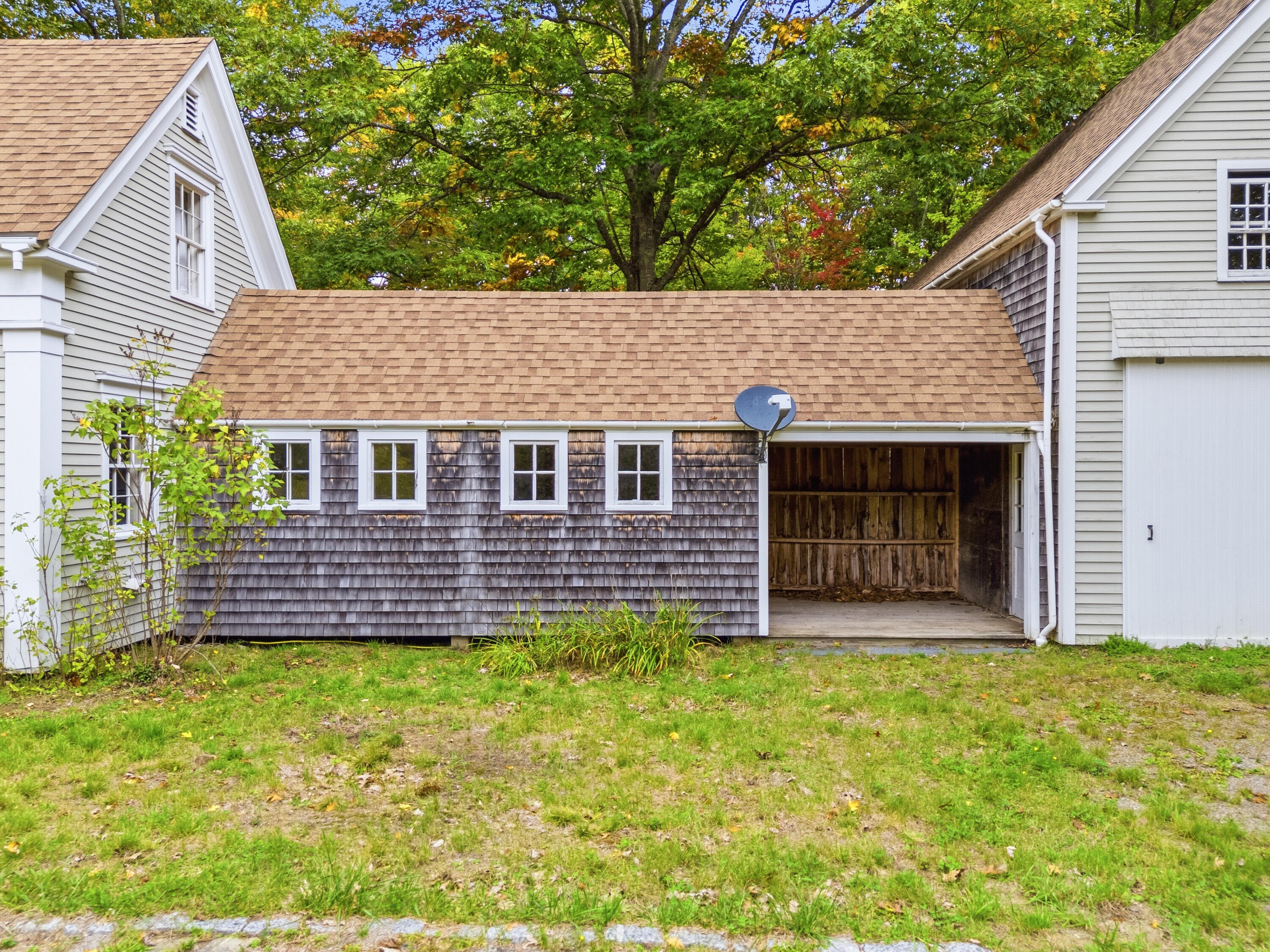 main property photo 64