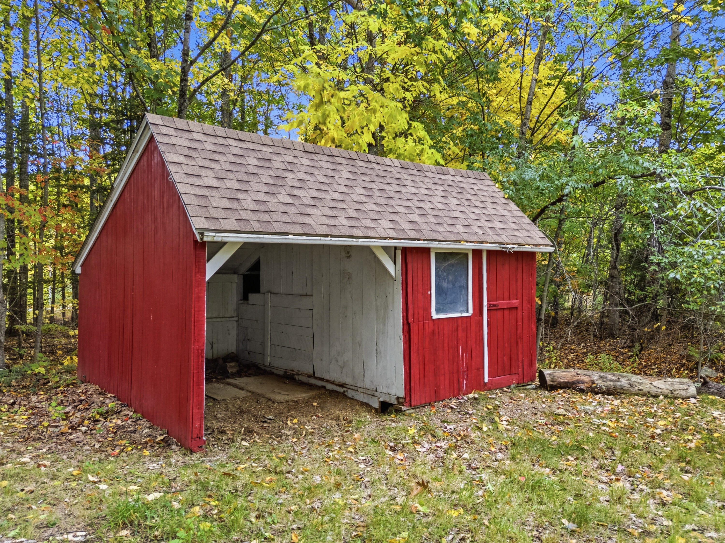 main property photo 77