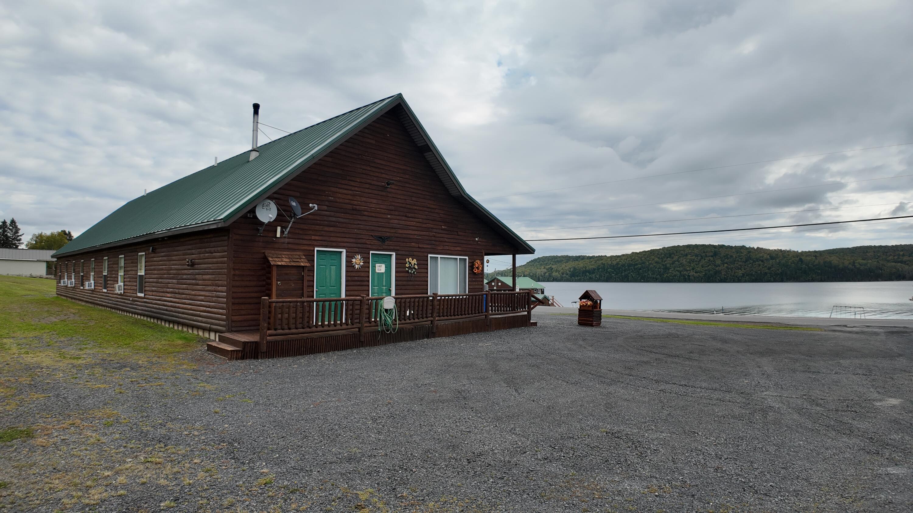 main property photo 5