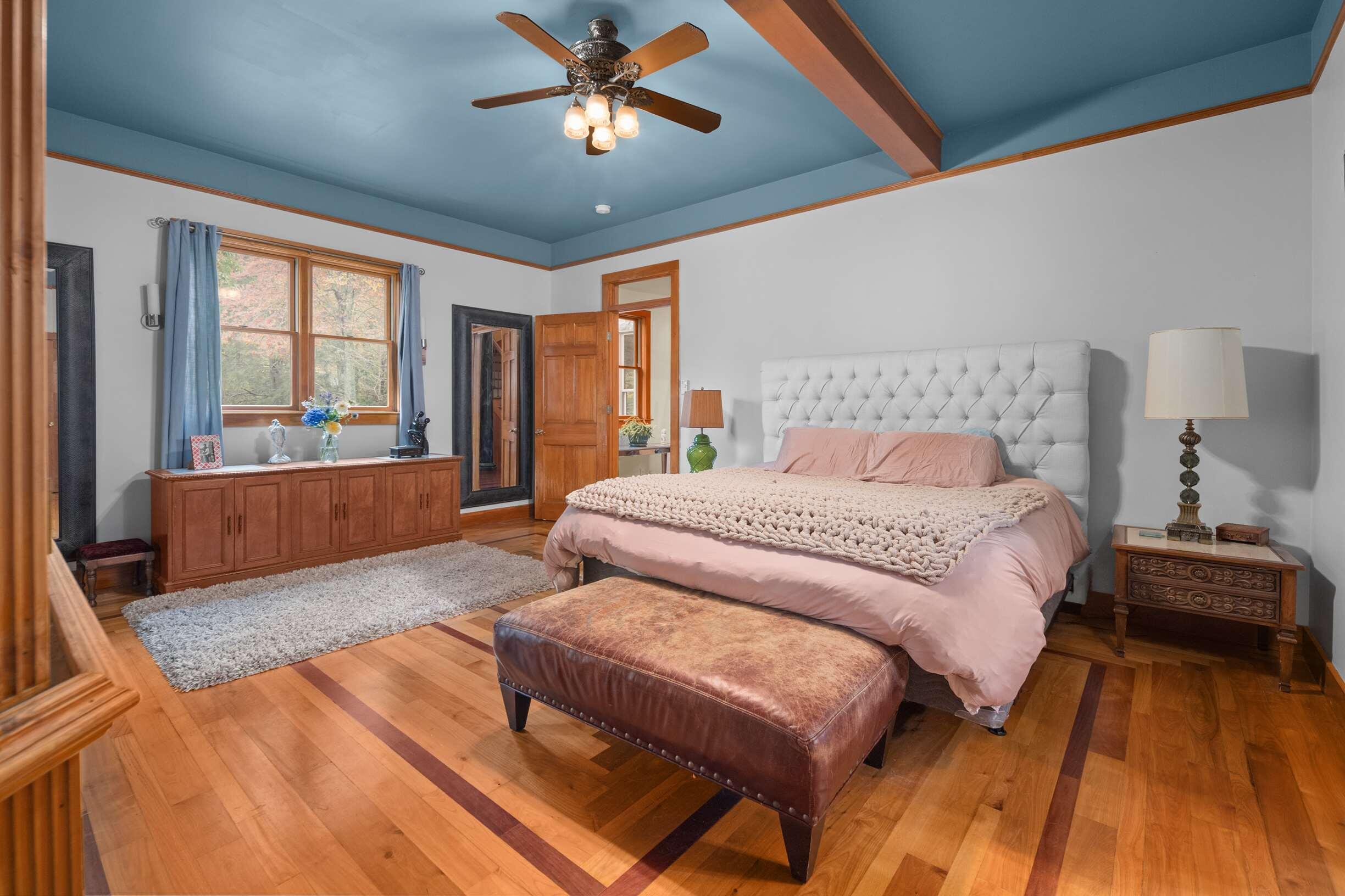 main property photo 19