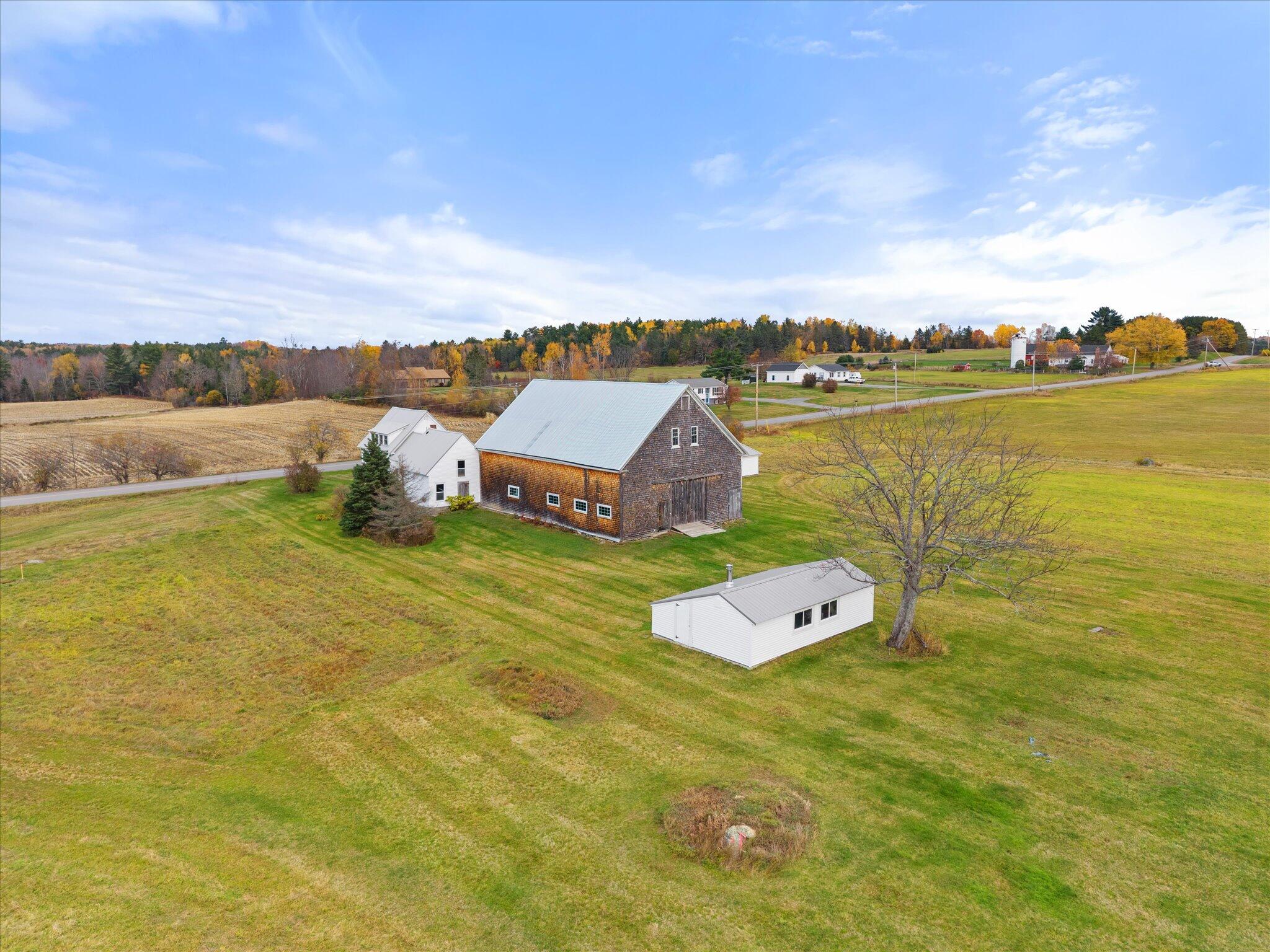 main property photo 43