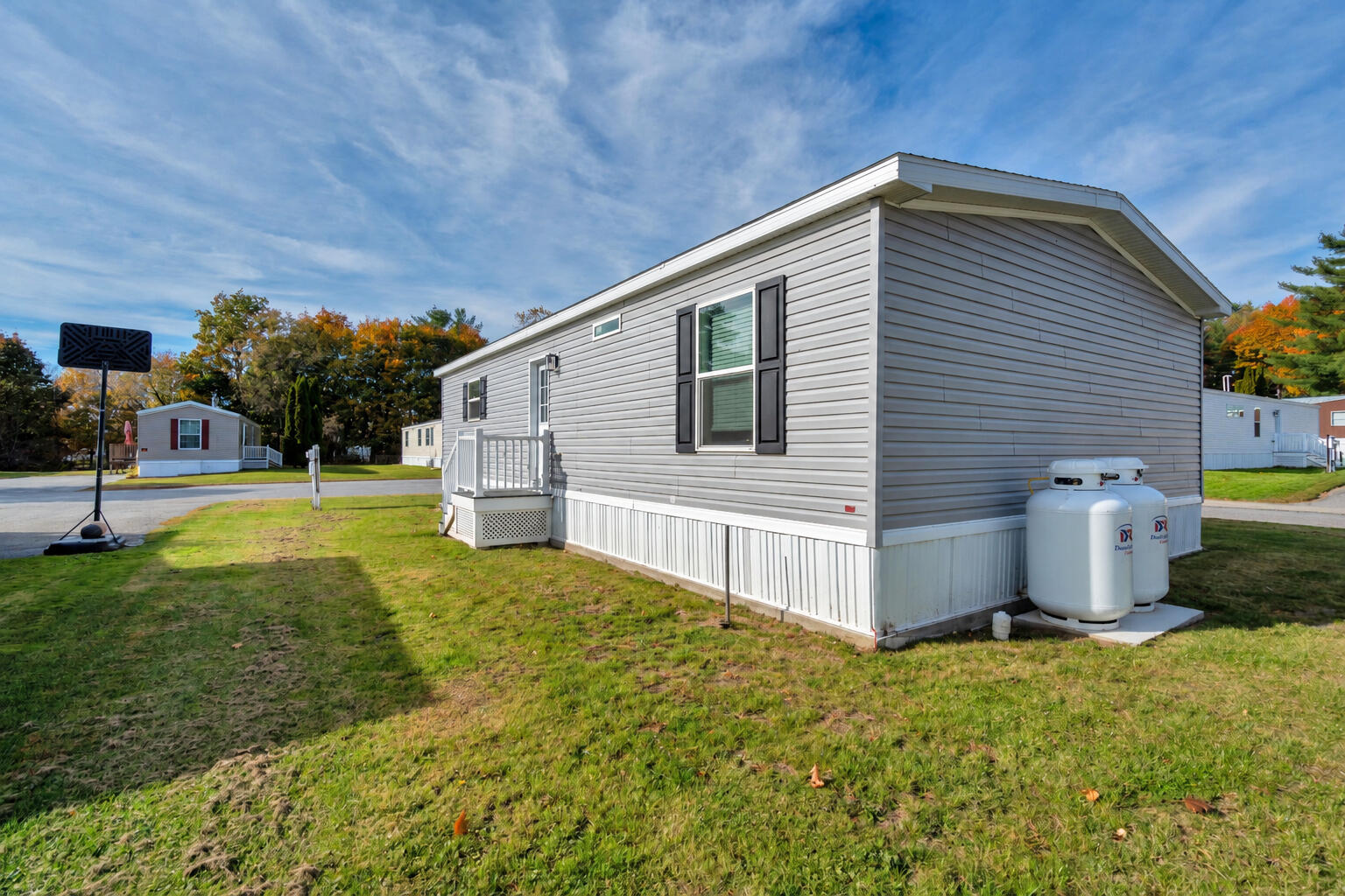 main property photo 23