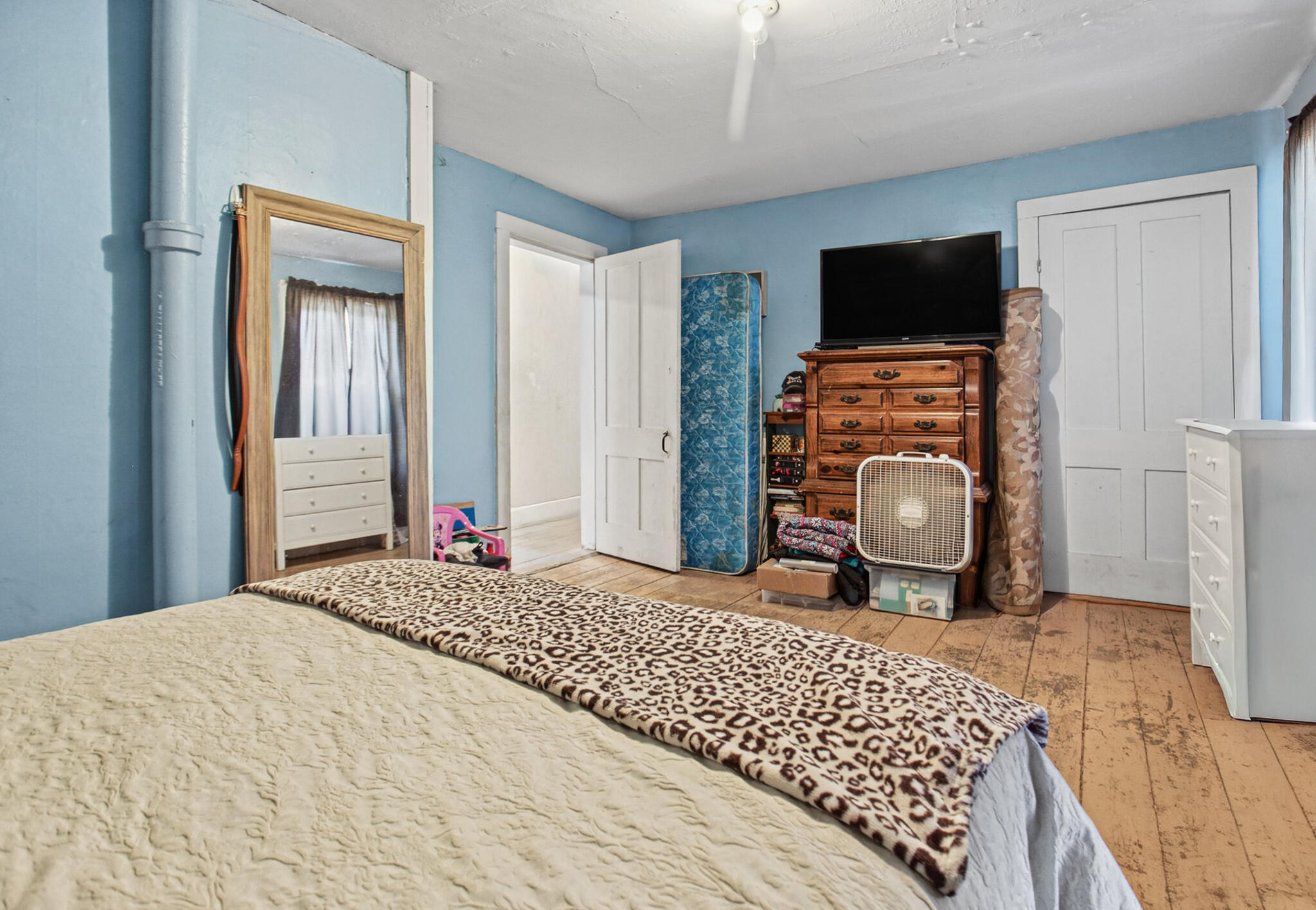 main property photo 17