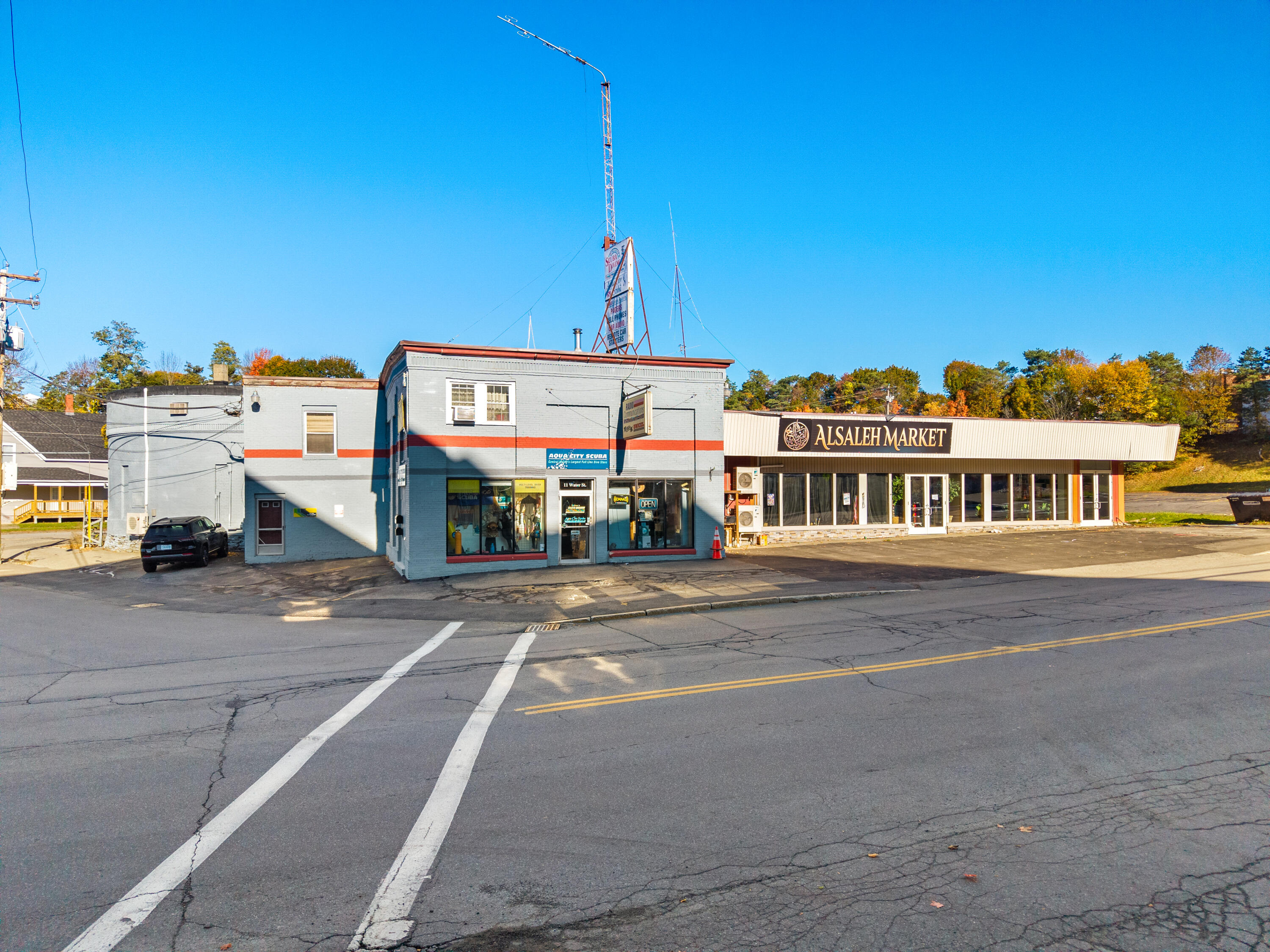 main property photo 11