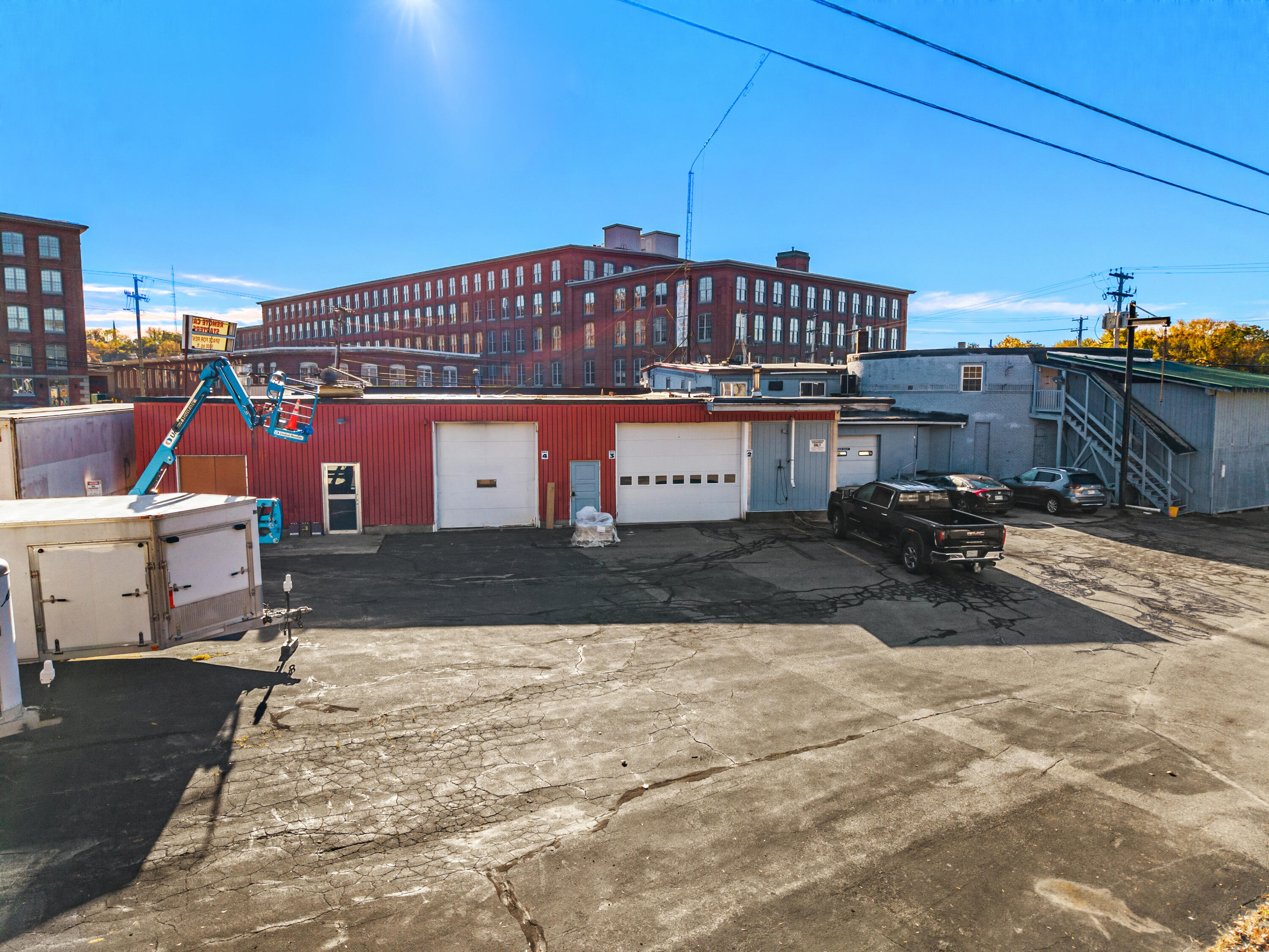 main property photo 31