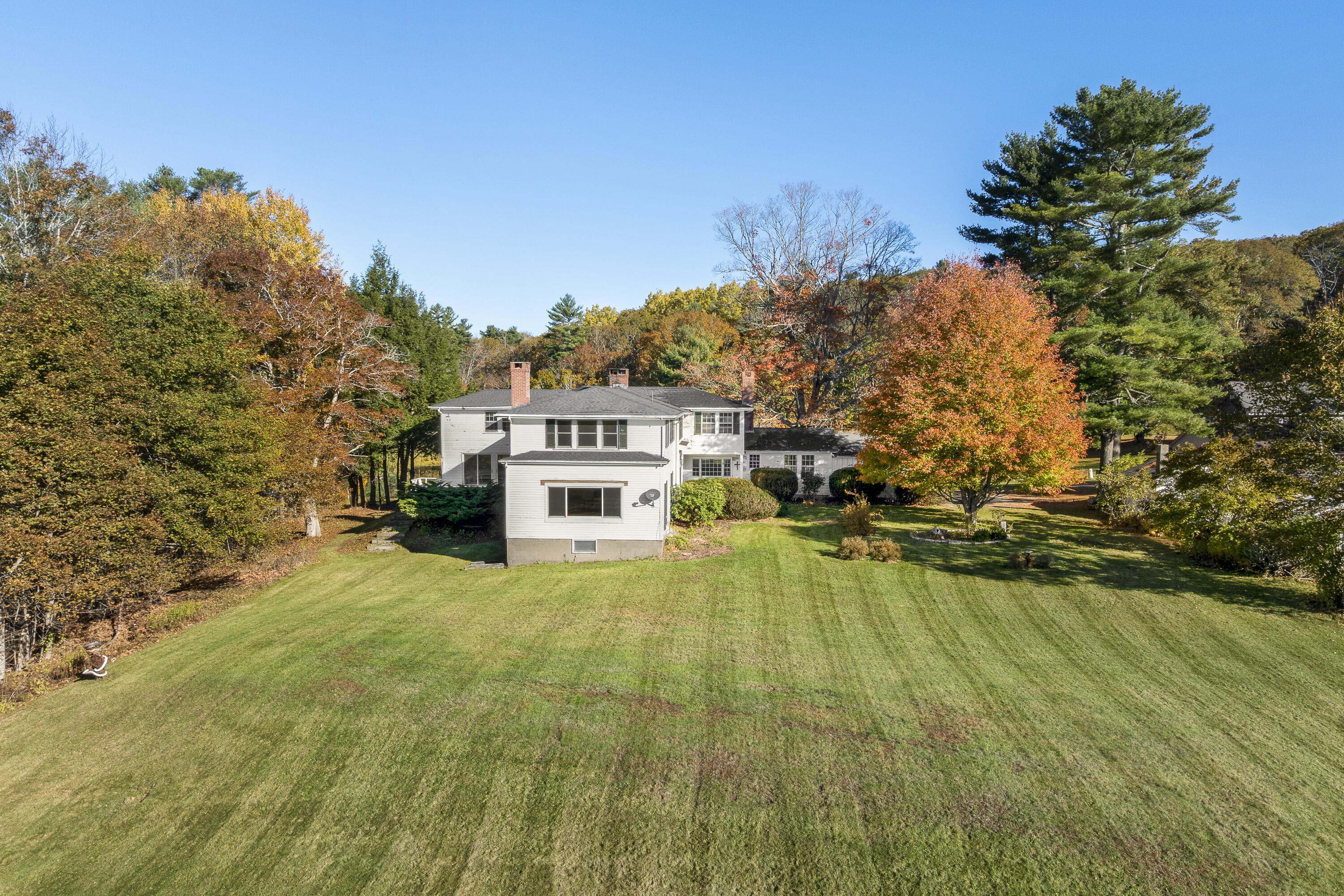 main property photo 12
