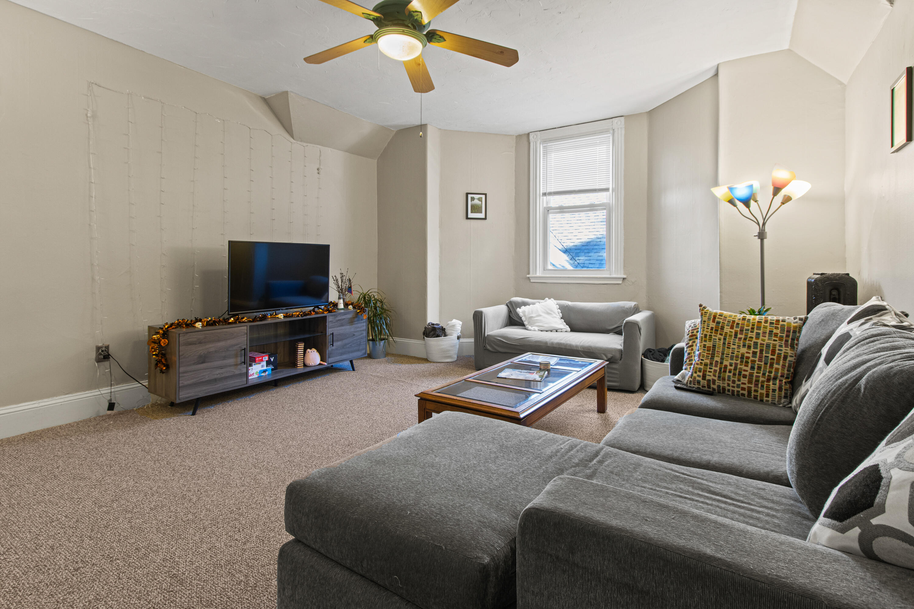 main property photo 89