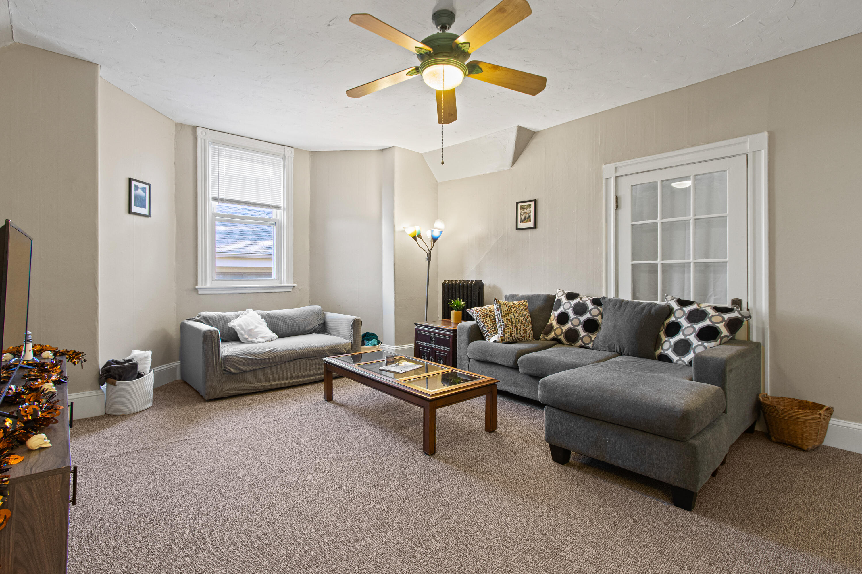 main property photo 90
