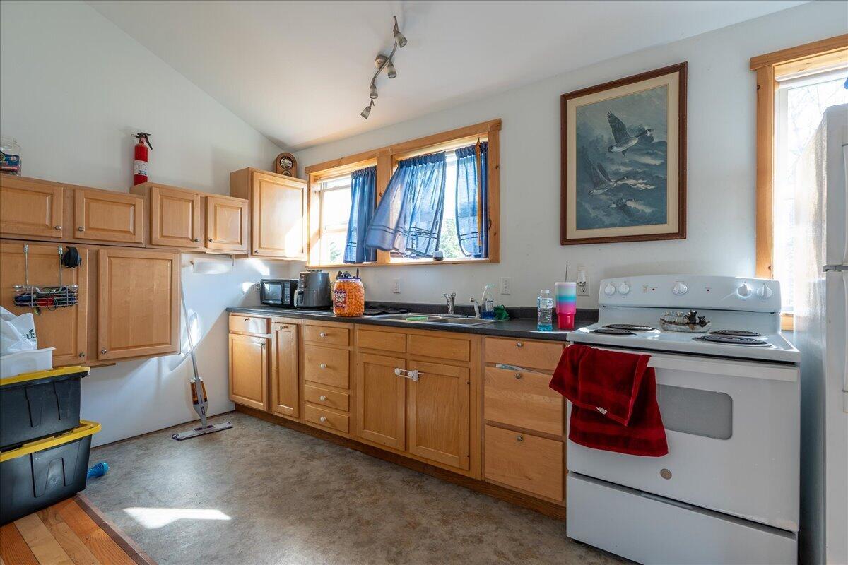 main property photo 57