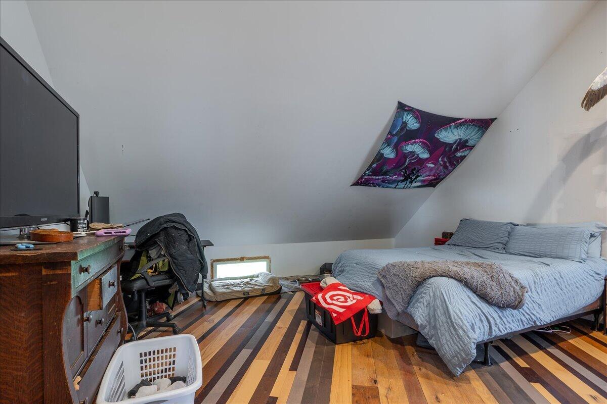main property photo 59