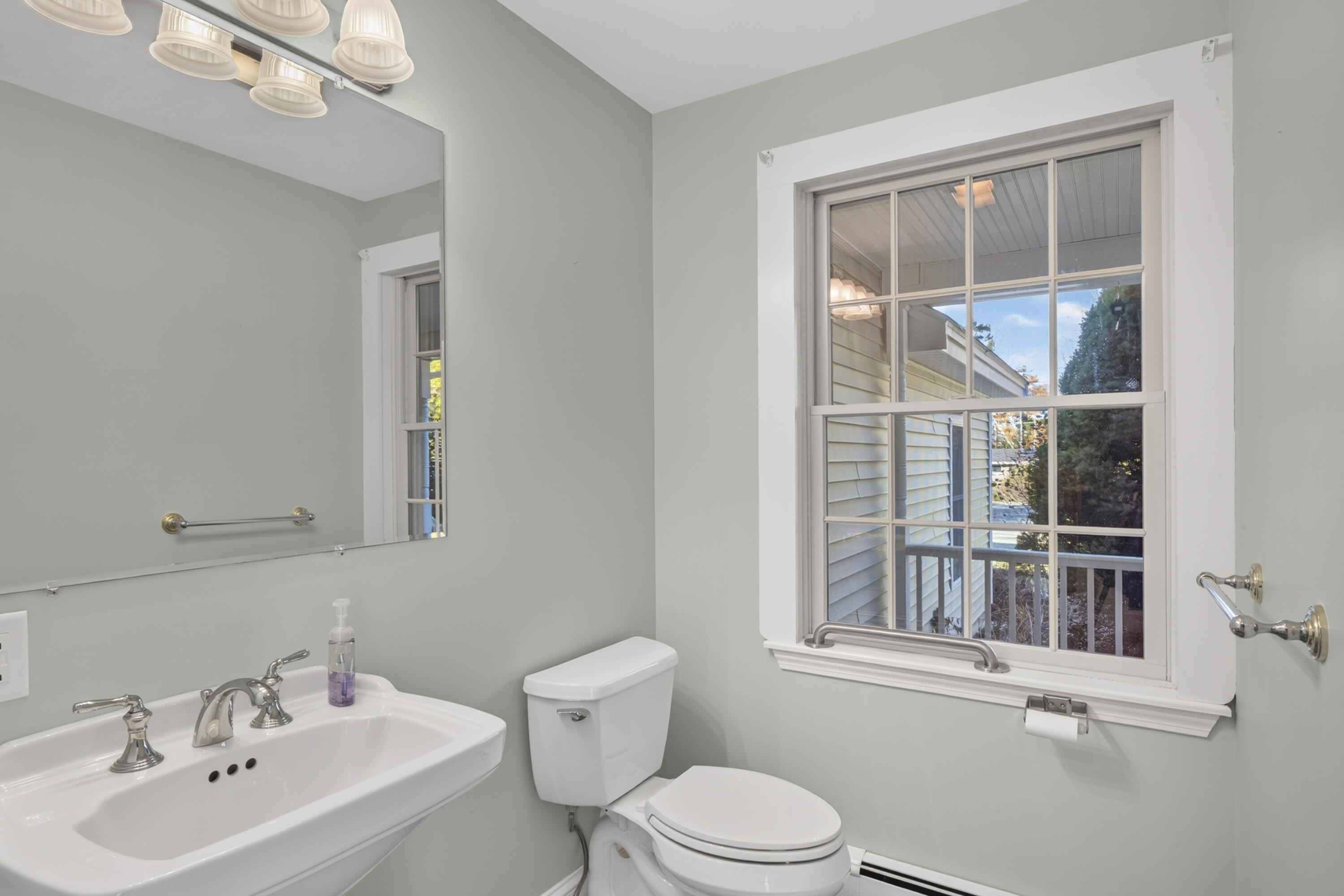 main property photo 45