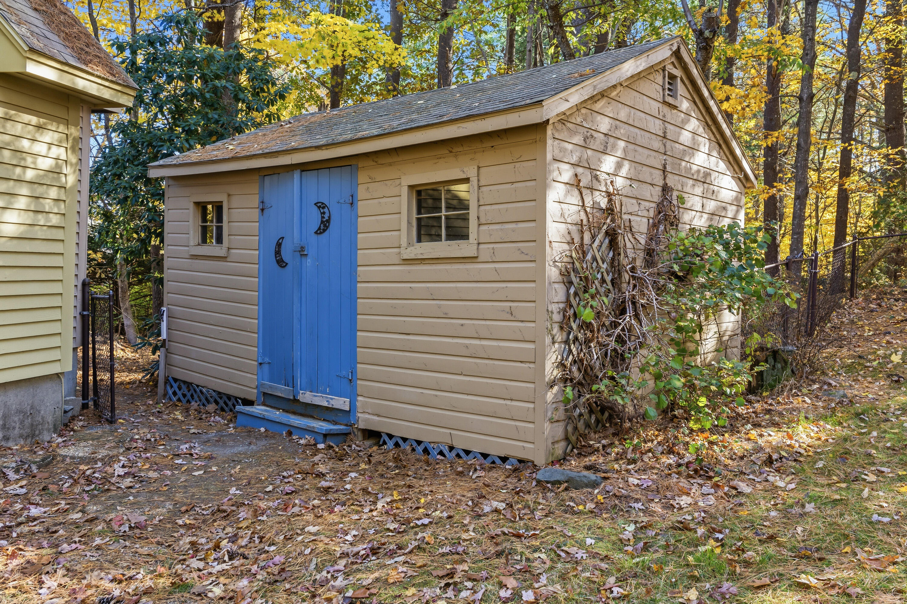 main property photo 42