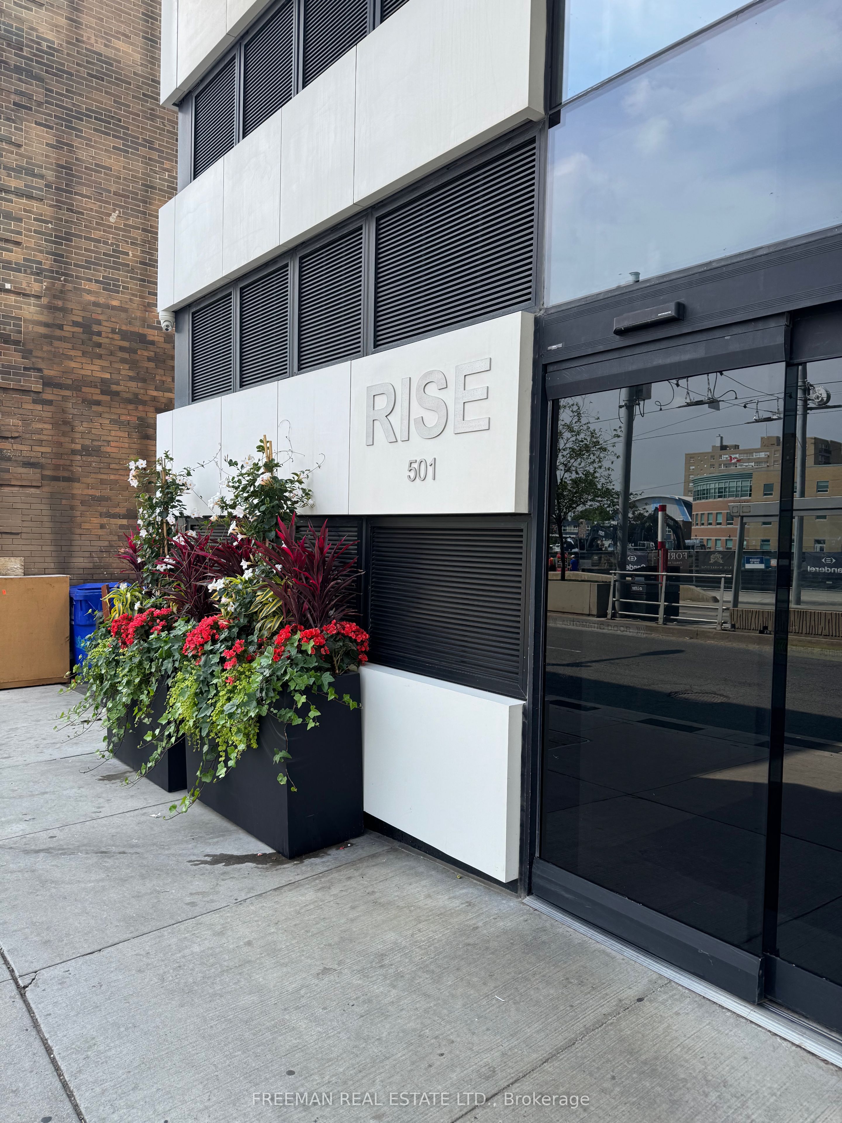 MLS® sold listing #C12286290 located at 501 St. Clair Ave W Unit 224