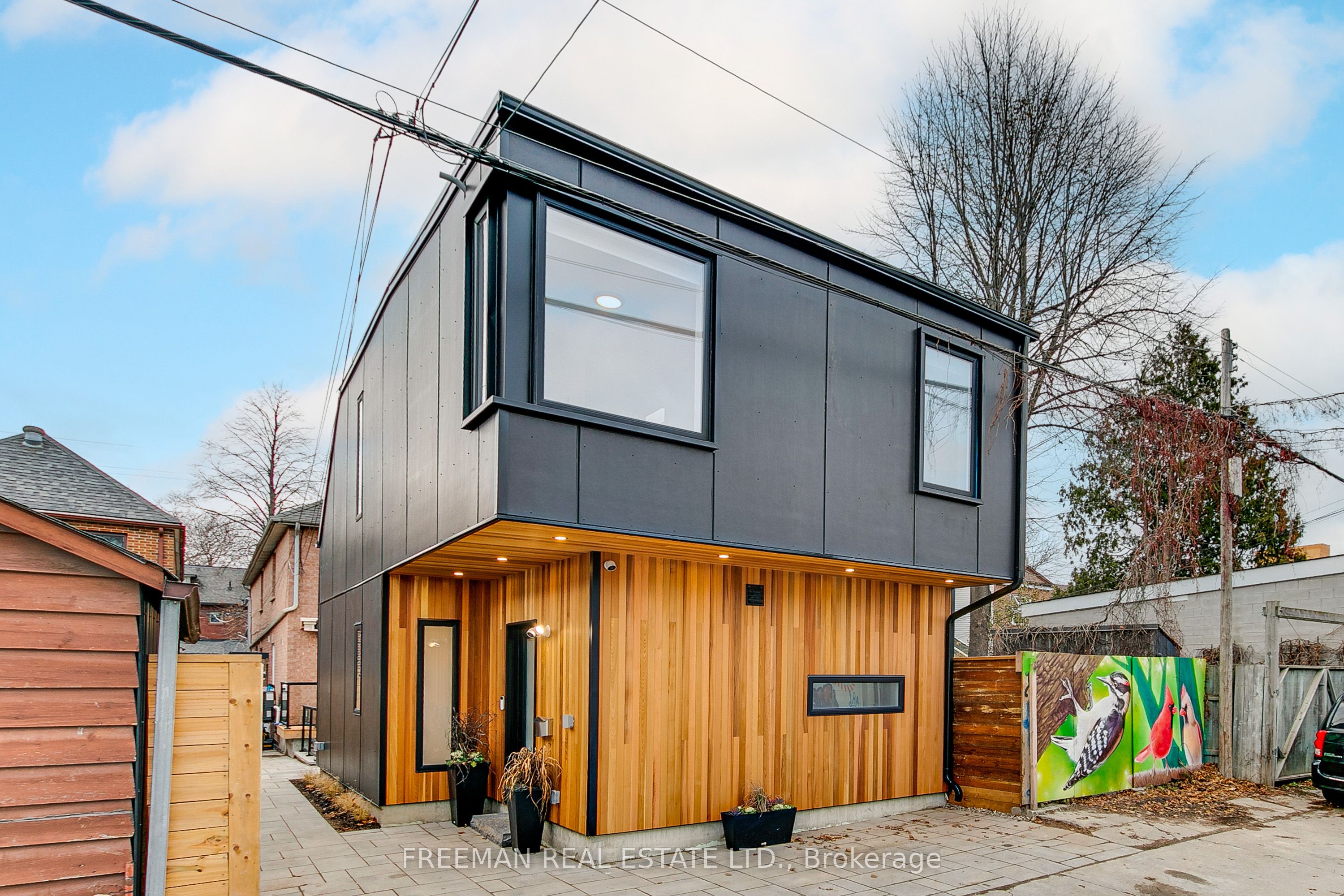 MLS® sold listing #C12337197 located at 771 Manning Avenue Laneway