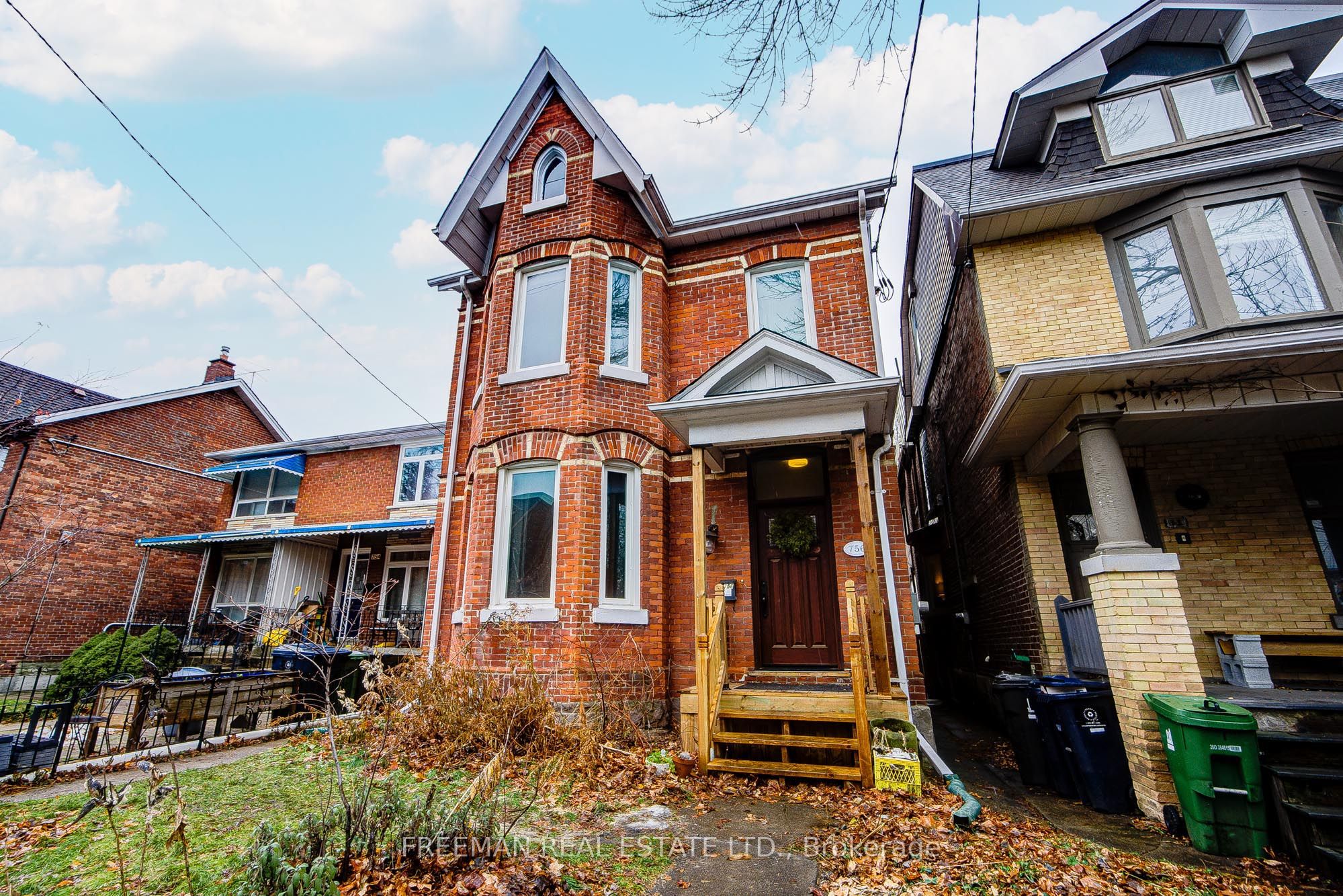 MLS® sold listing #C12653276 located at 756 Euclid Avenue Main Fl