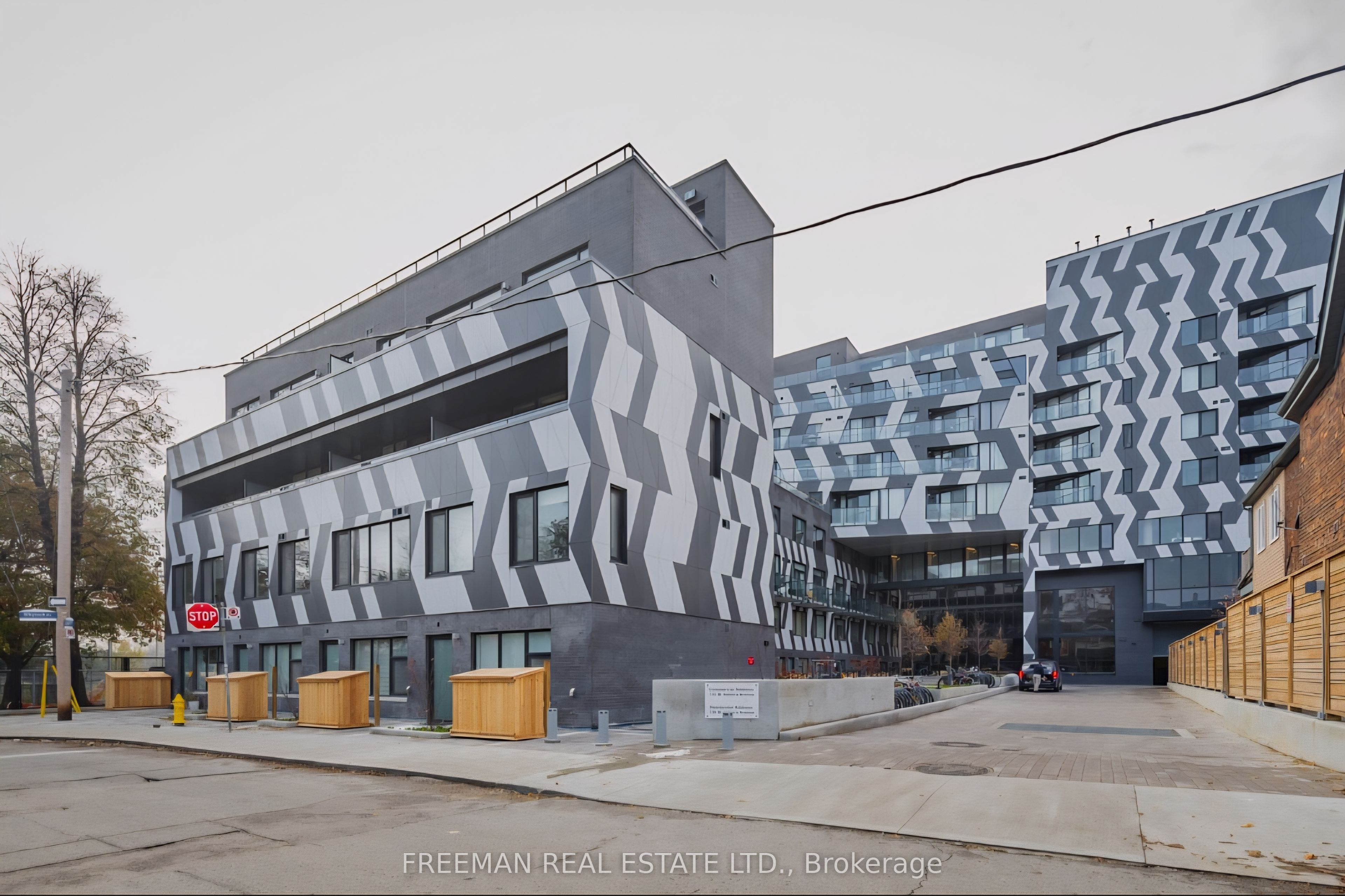 MLS® sold listing #C12813652 located at 138 St Helen's Avenue Th 101