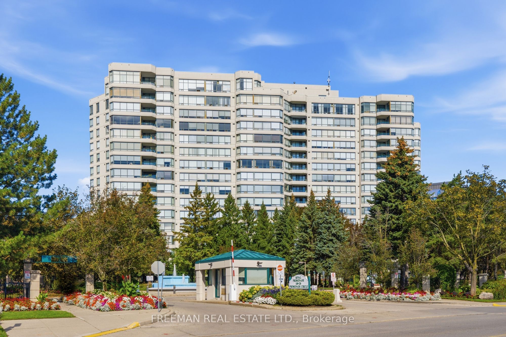 MLS® sold listing #N13781510 located at 120 Promenade Cir Unit 612