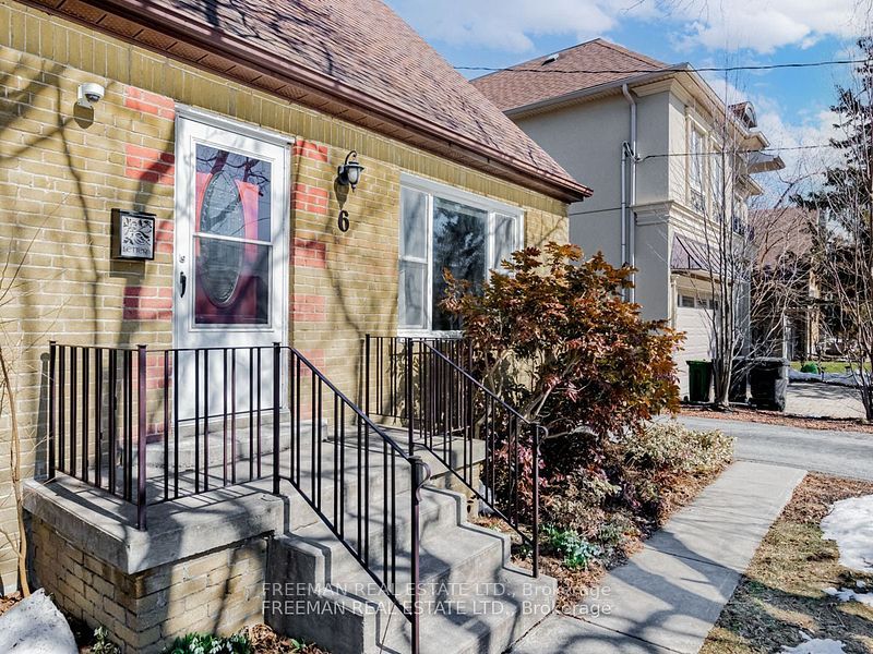 MLS® sold listing #W12181743 located at 6 Westglen Crescent