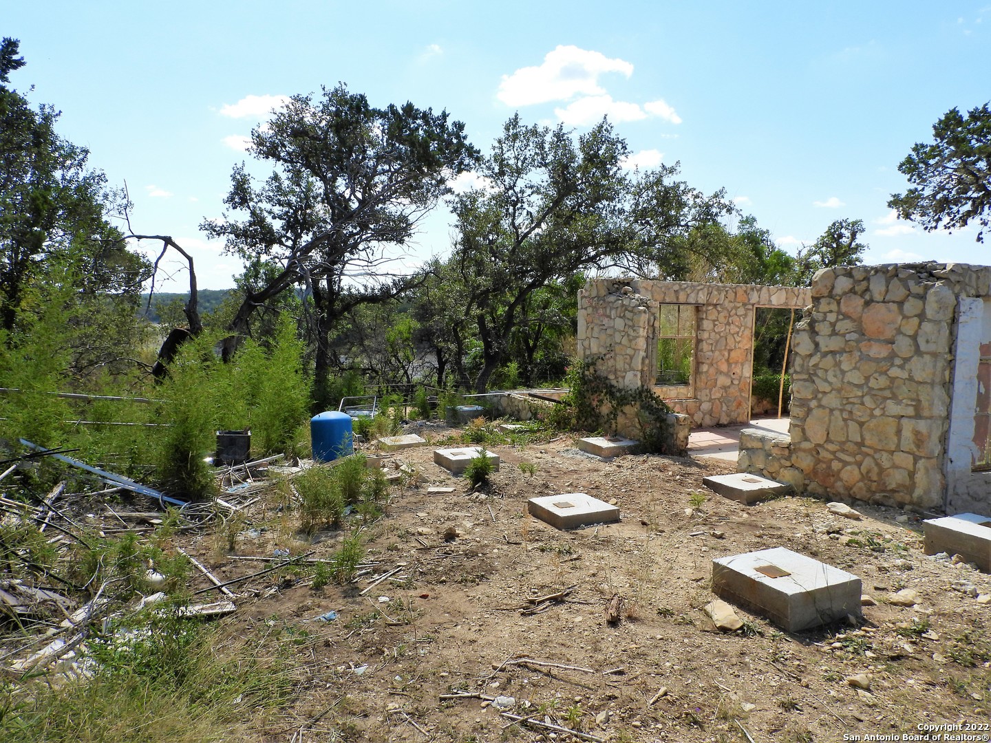 main property photo 41