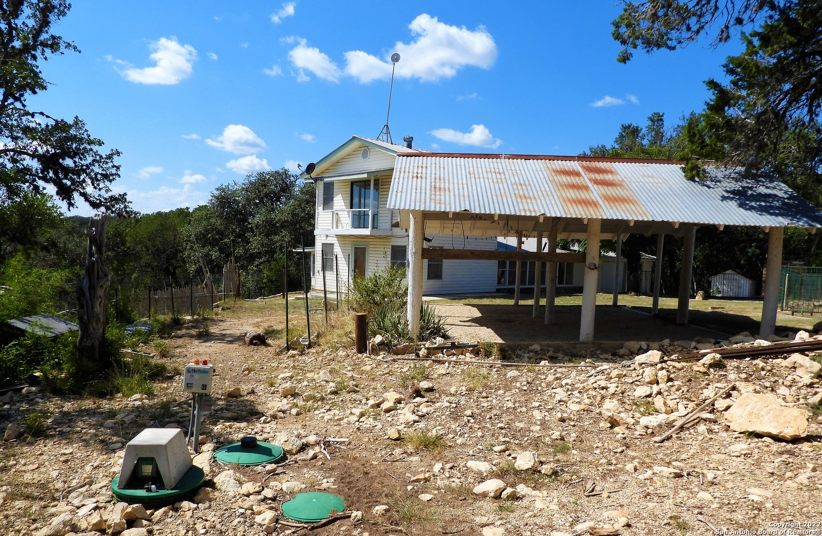 main property photo 45