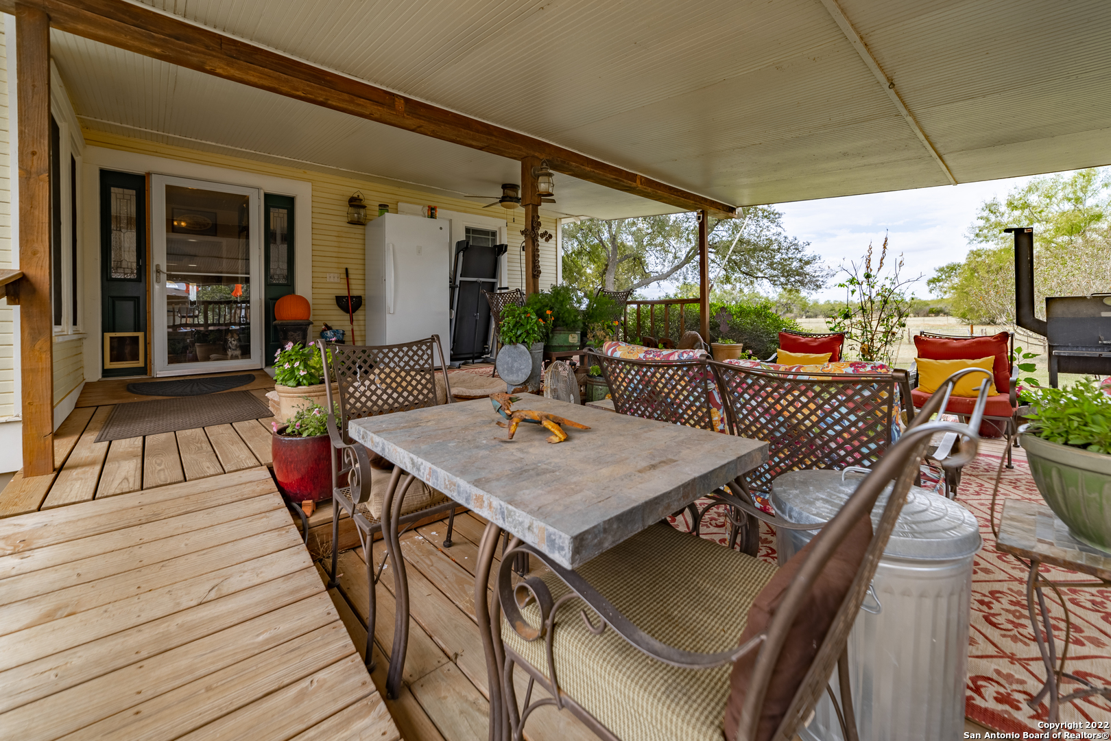 main property photo 23