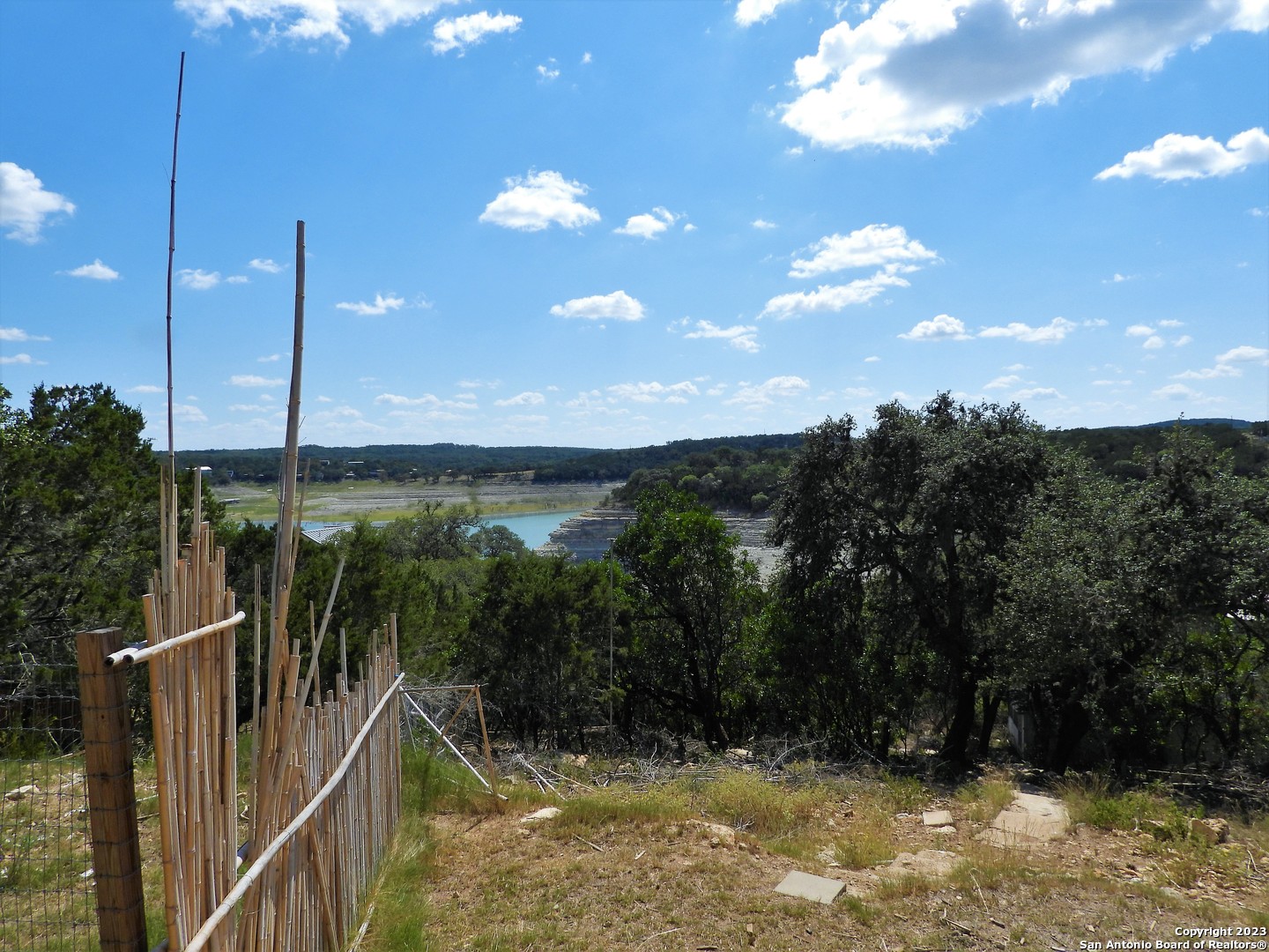main property photo 17
