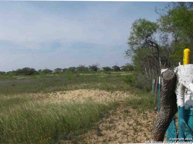 main property photo 9