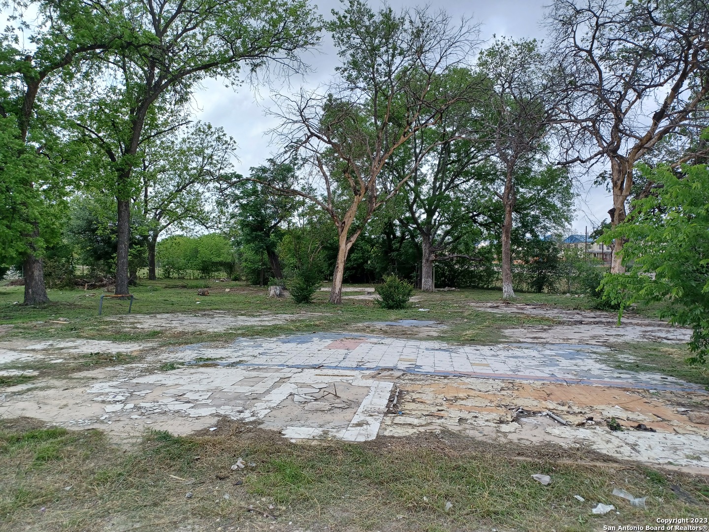 main property photo 6