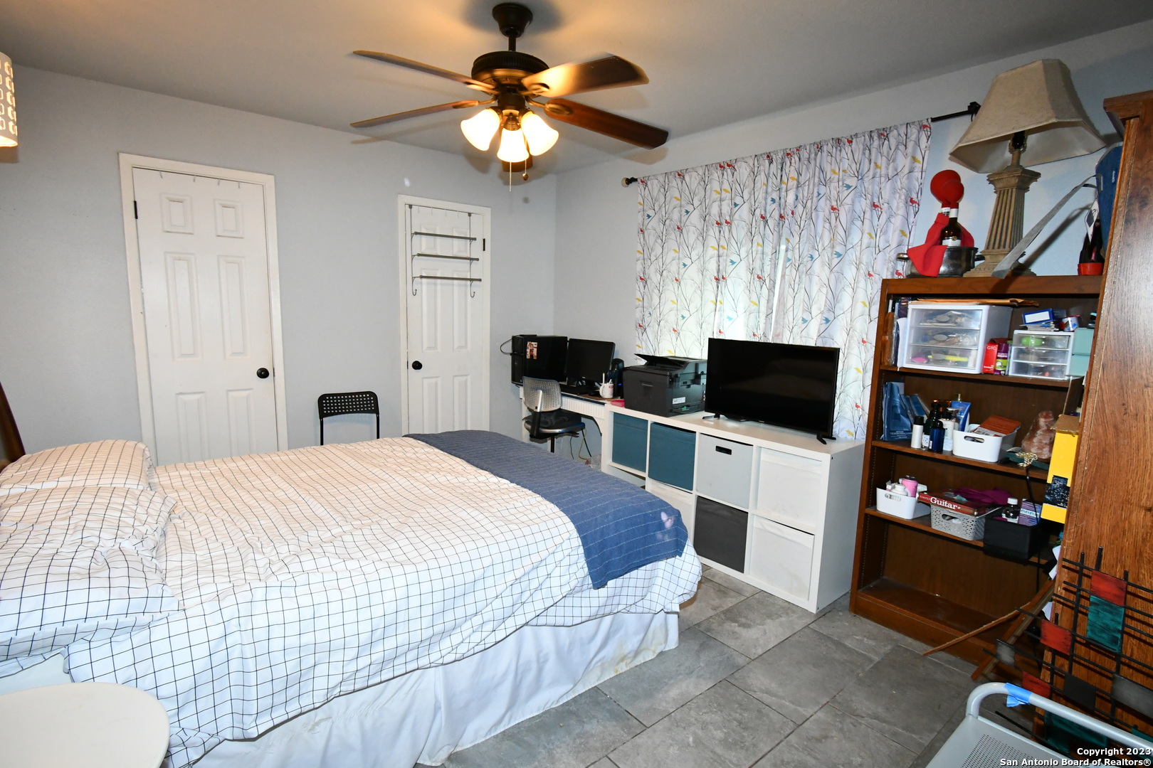 main property photo 13