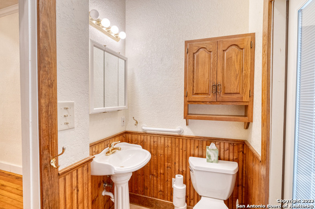 main property photo 5